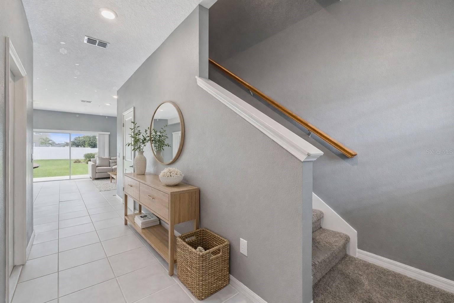 Image 7 of 15 For 4431 Arlington Avenue