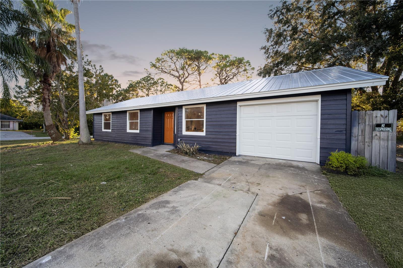 Image 3 of 24 For 896 Talmadge Avenue Se