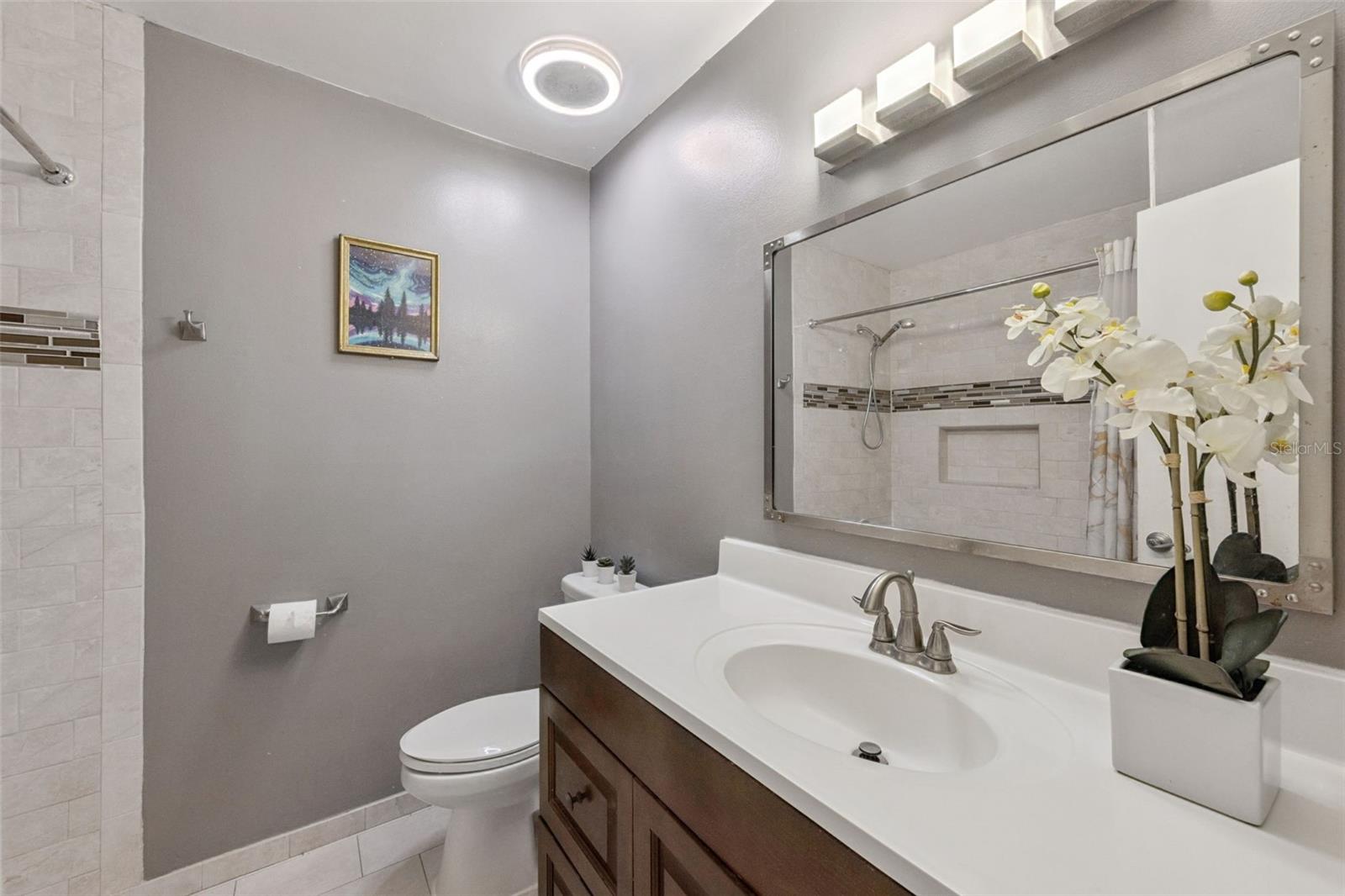 Image 17 of 25 For 5313 Barefoot Path