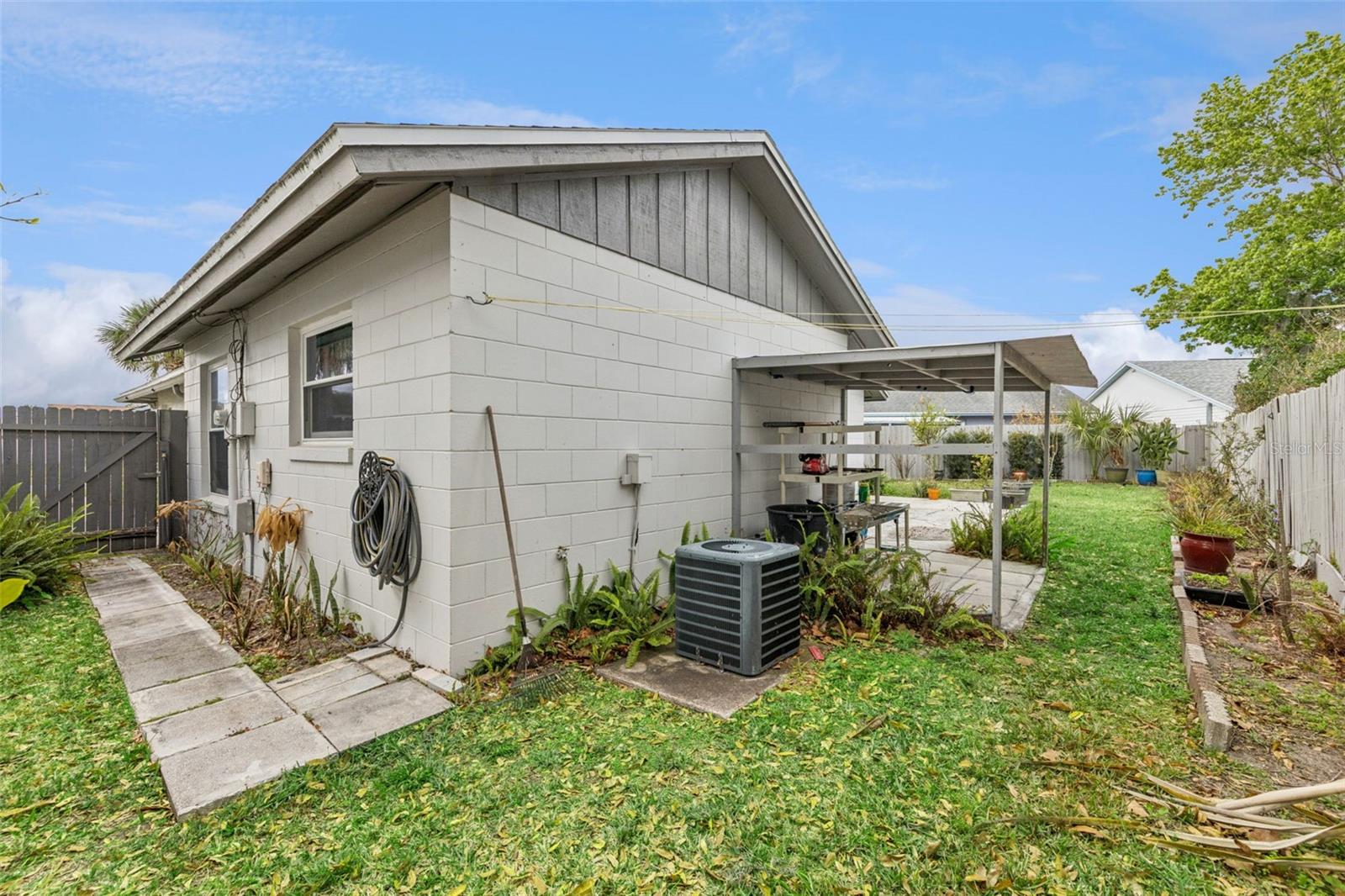 Image 19 of 25 For 5313 Barefoot Path