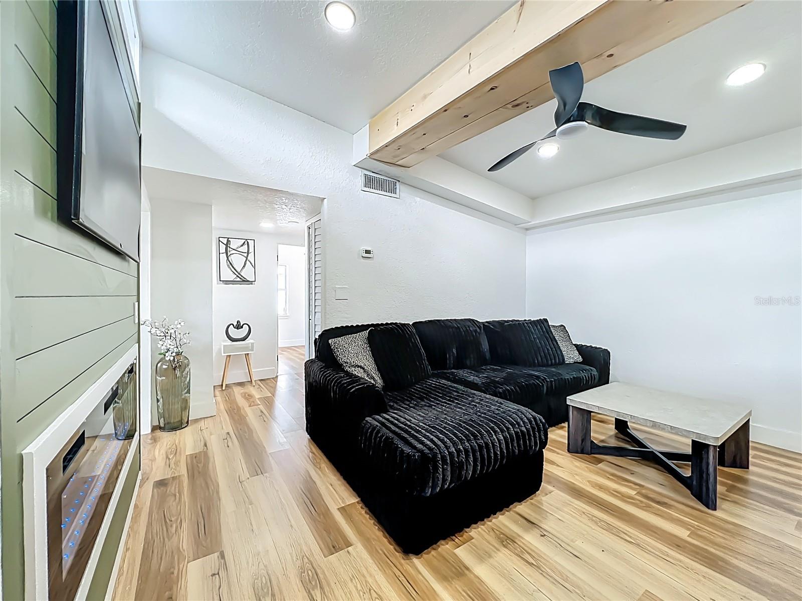 Image 6 of 53 For 207 Balsam Drive