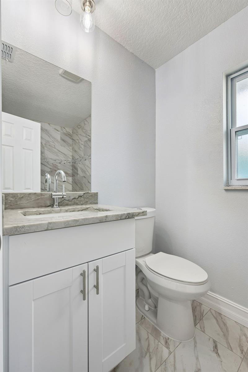 Image 13 of 27 For 6602 Henrich Drive