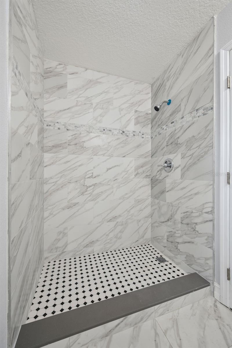 Image 14 of 27 For 6602 Henrich Drive