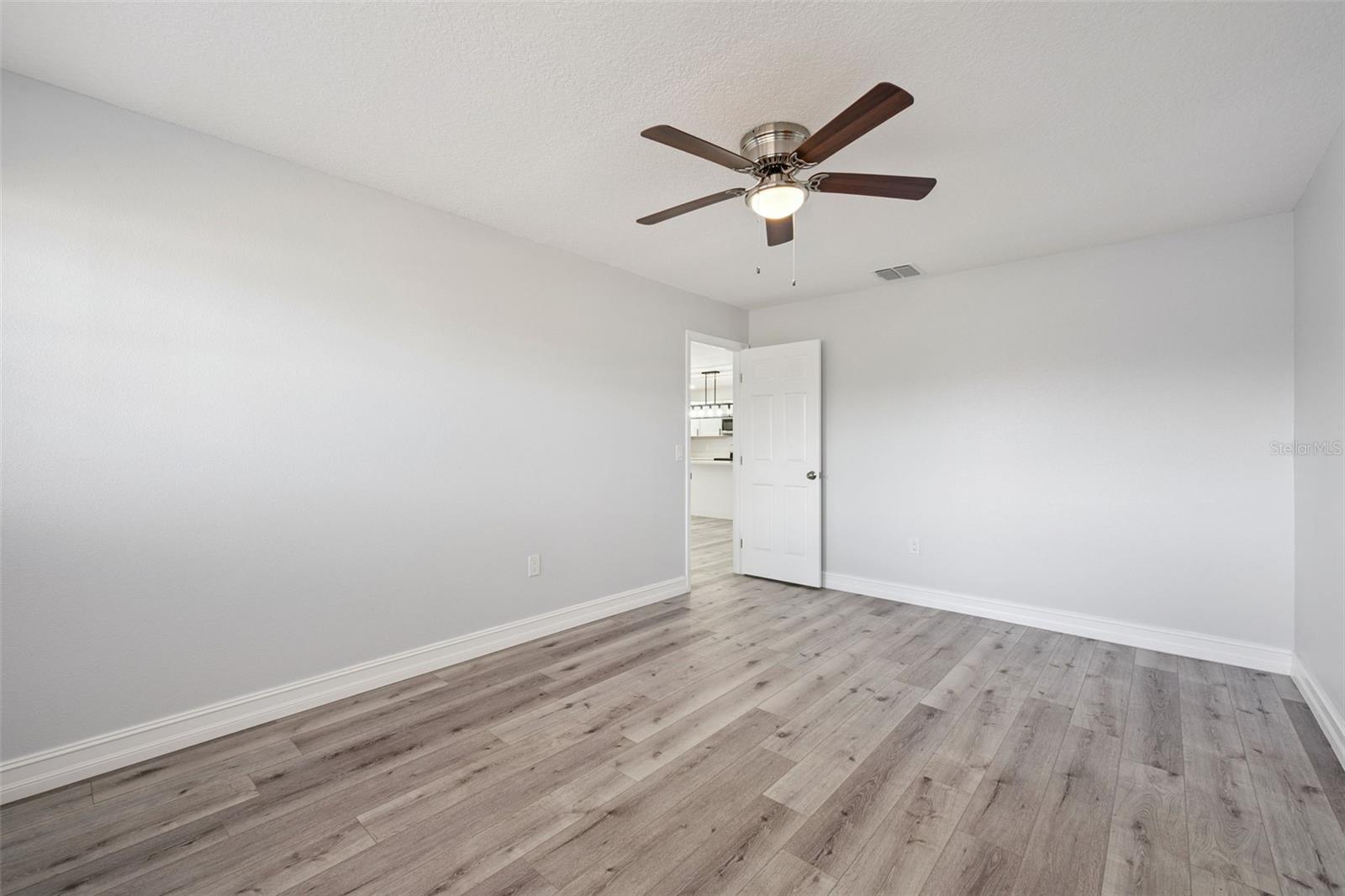 Image 15 of 27 For 6602 Henrich Drive