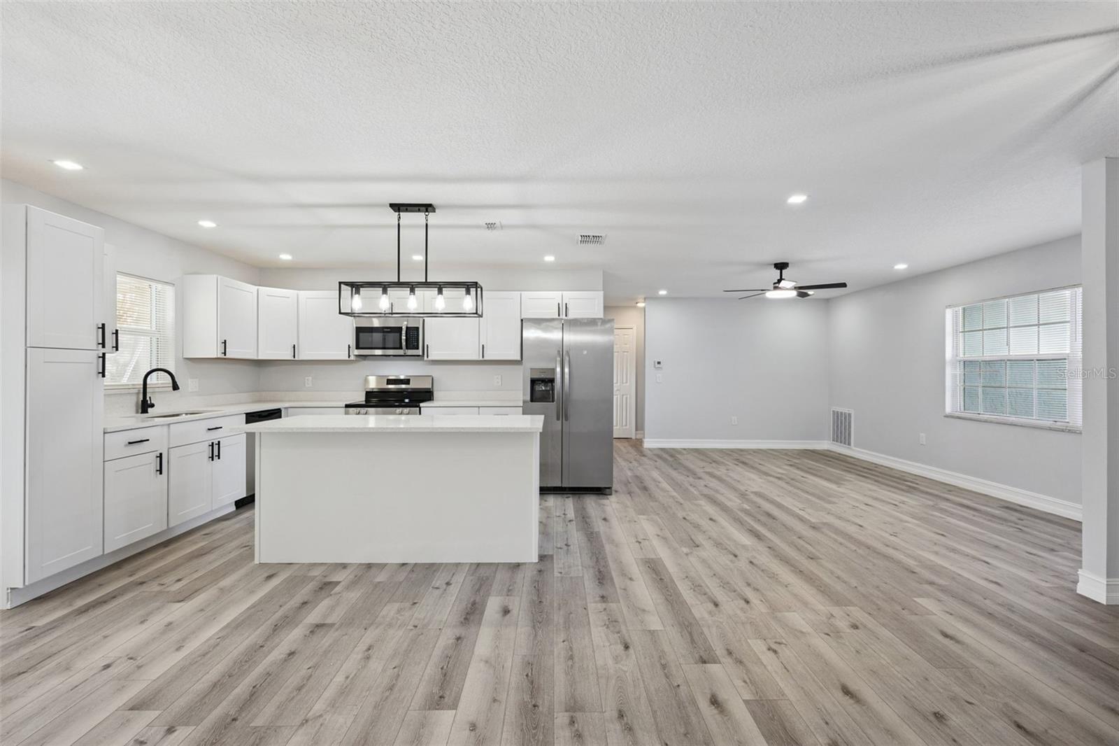 Image 4 of 27 For 6602 Henrich Drive