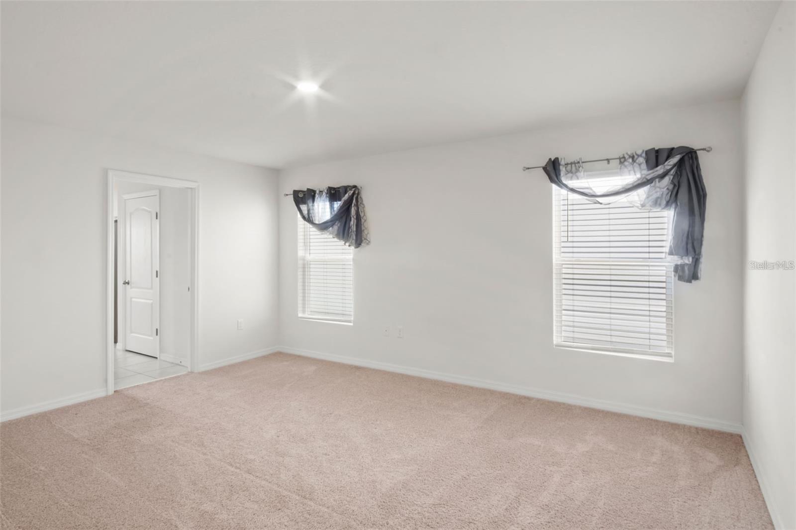 Image 25 of 33 For 213 Sofia Lane