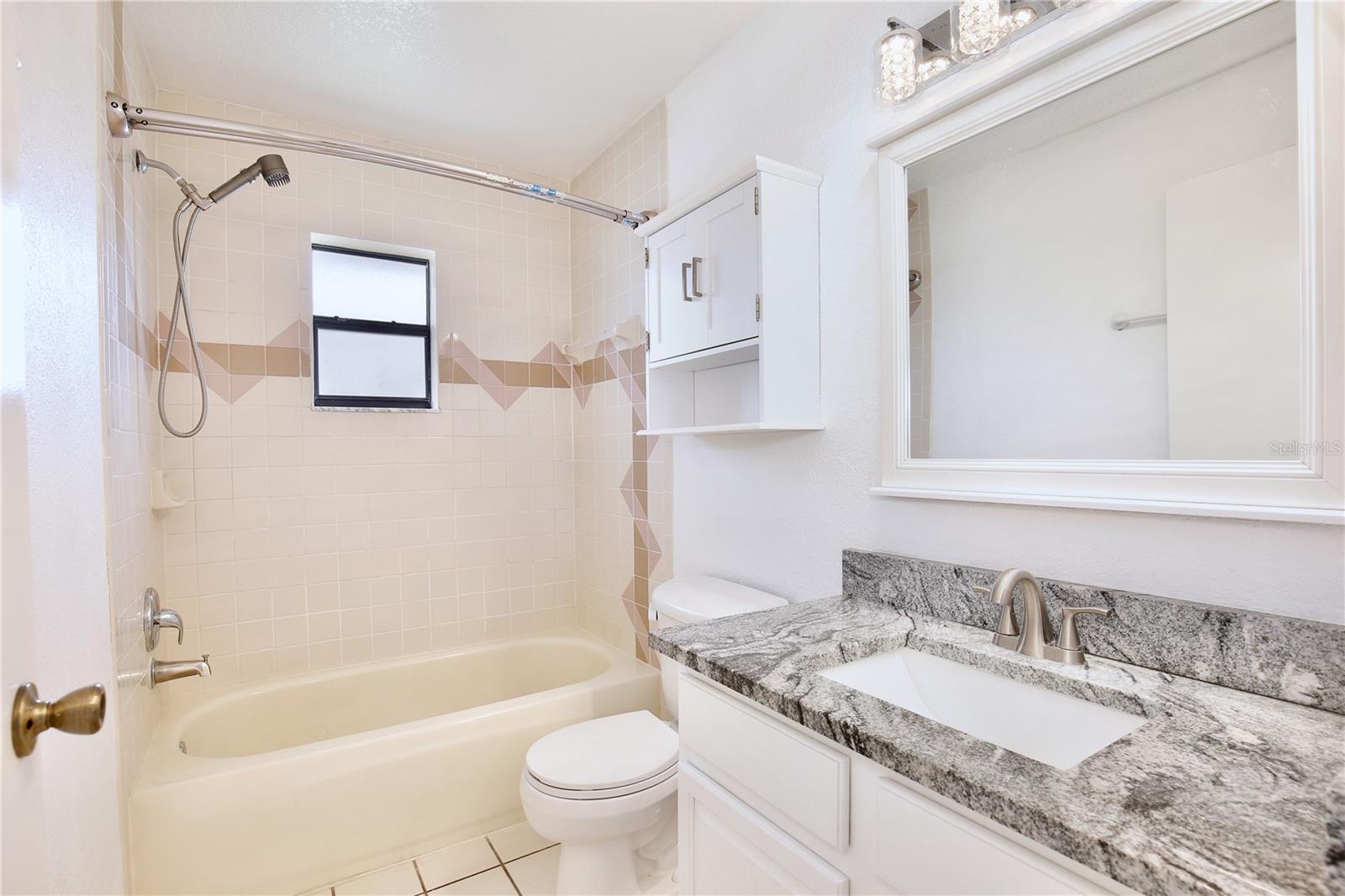 Image 18 of 27 For 735 Chris Court