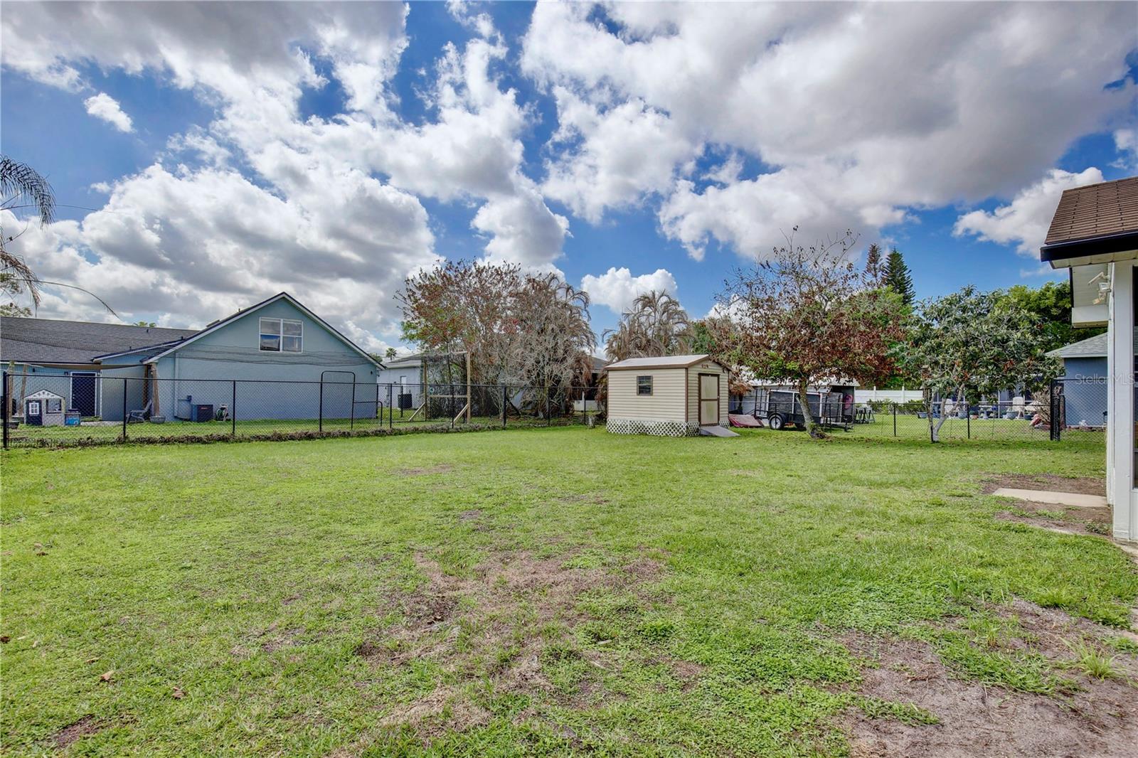 Image 24 of 27 For 735 Chris Court