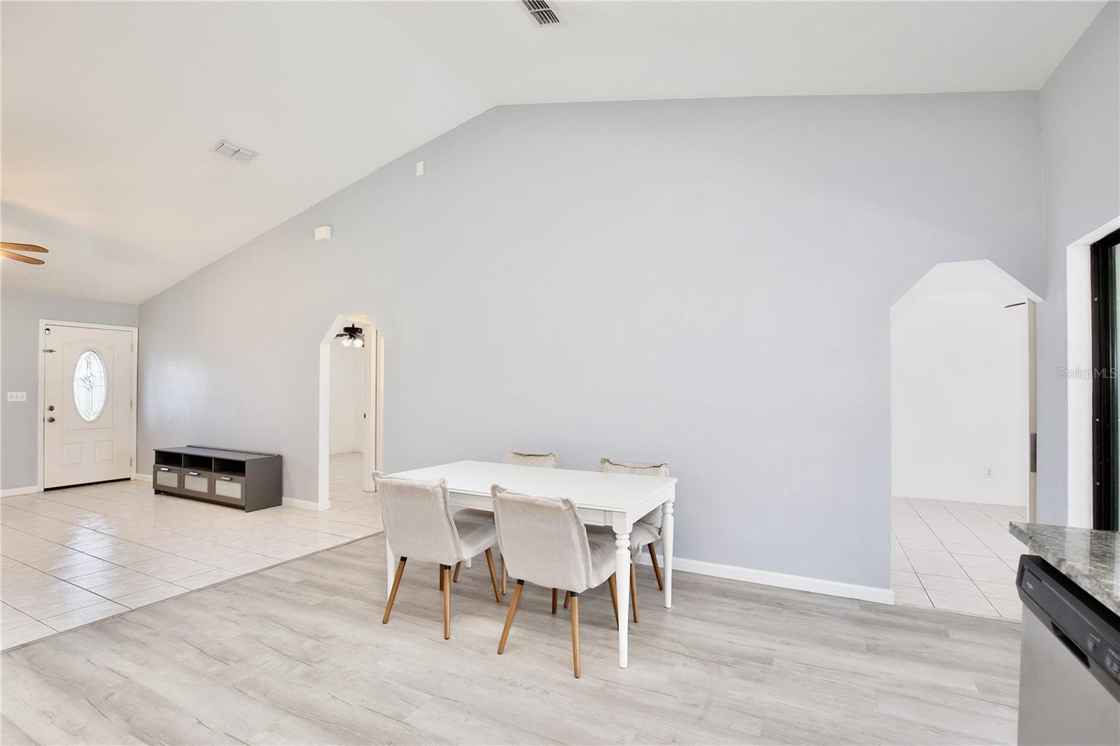 Image 9 of 27 For 735 Chris Court