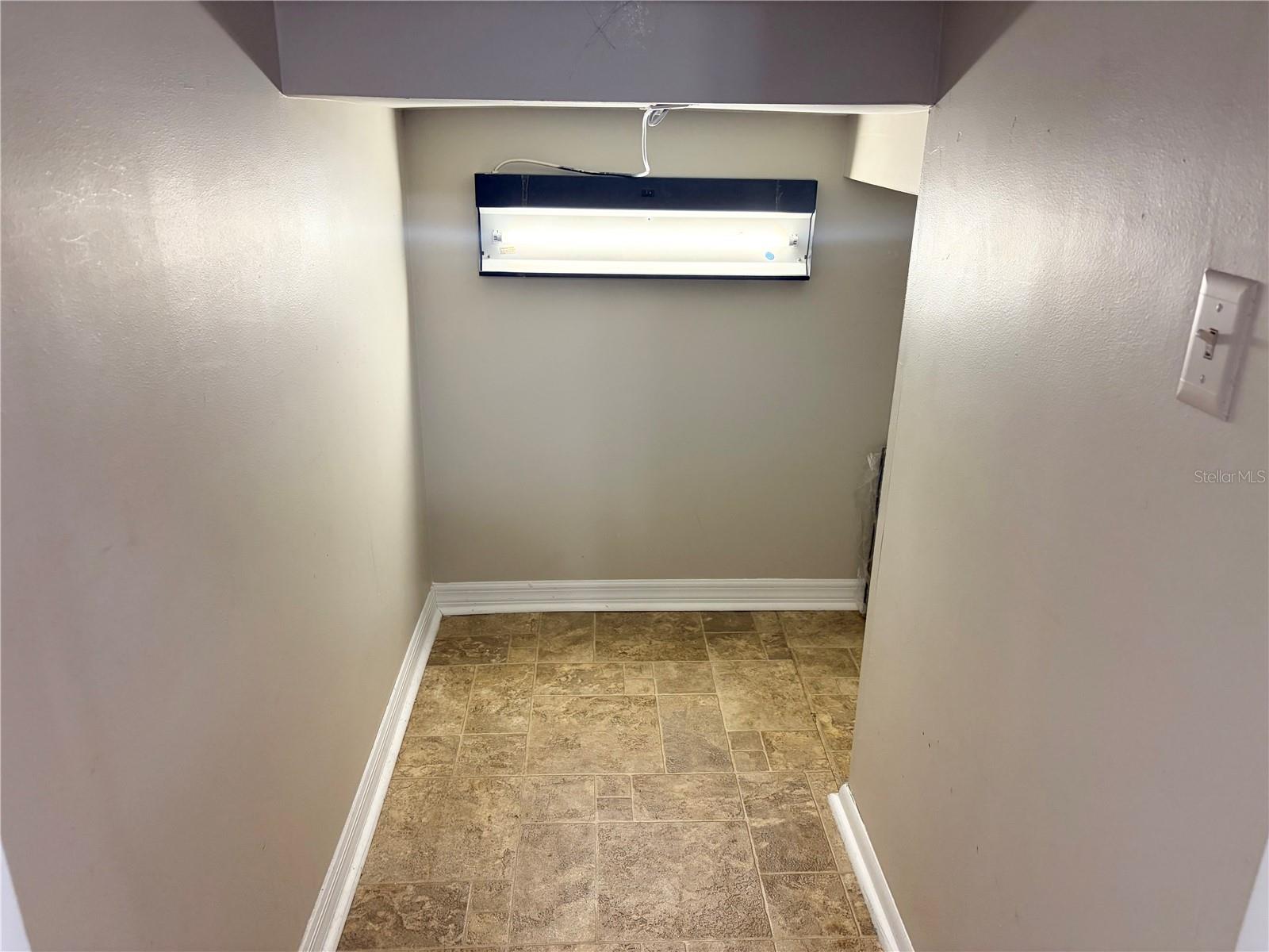 Image 10 of 26 For 2941 Lowell Court