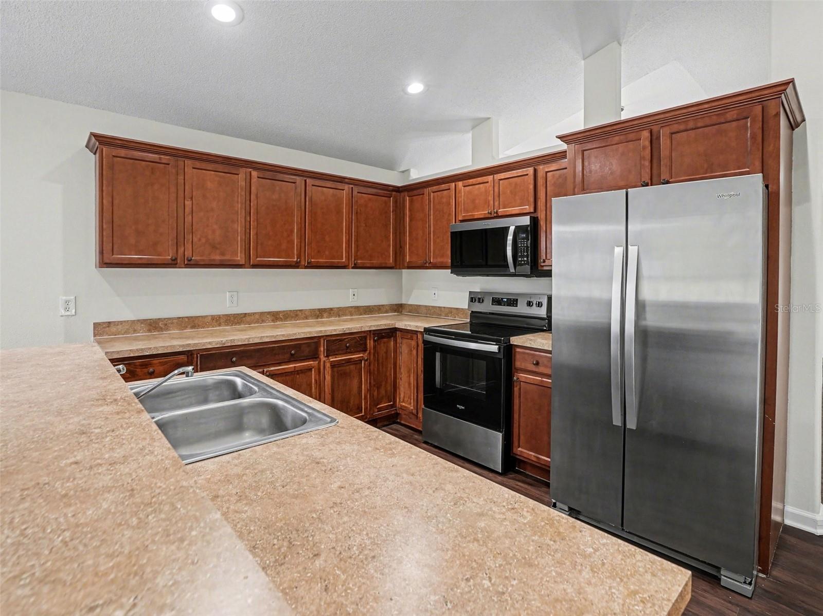 Image 10 of 27 For 6673 Bouganvillea Crescent Drive