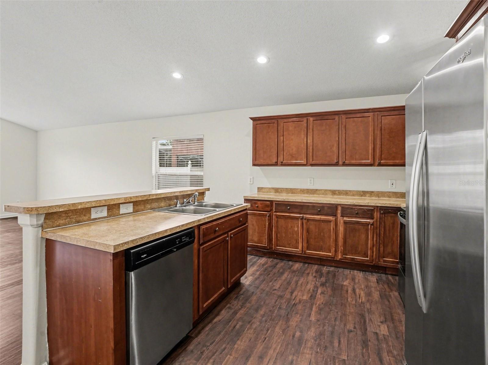 Image 12 of 27 For 6673 Bouganvillea Crescent Drive