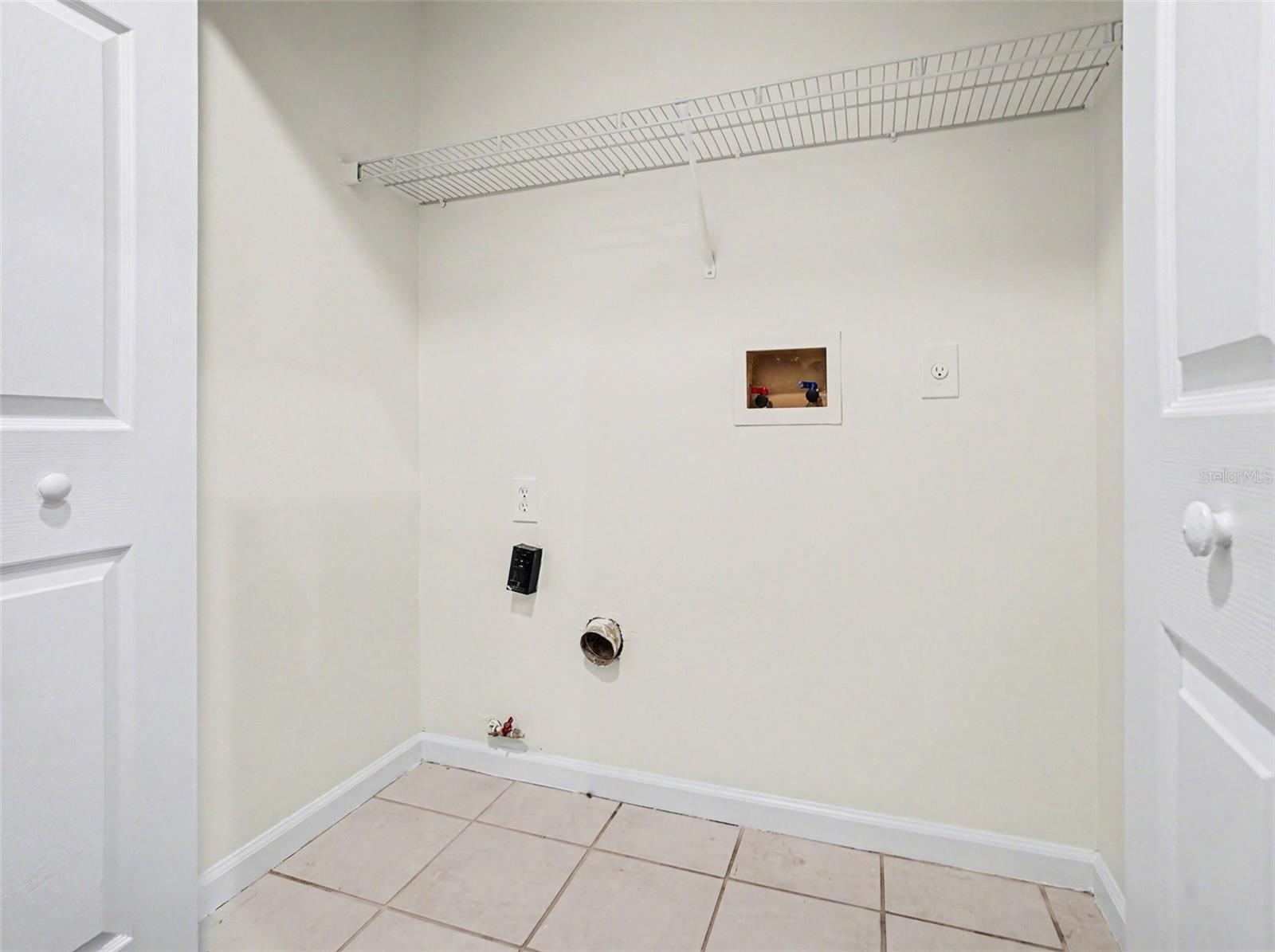 Image 13 of 27 For 6673 Bouganvillea Crescent Drive