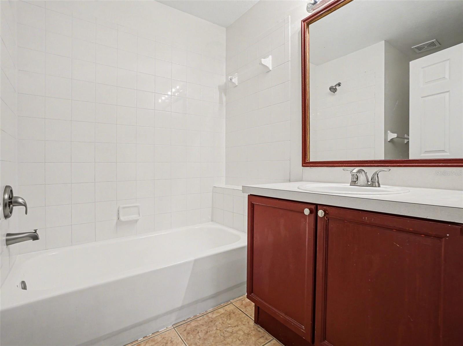 Image 18 of 27 For 6673 Bouganvillea Crescent Drive