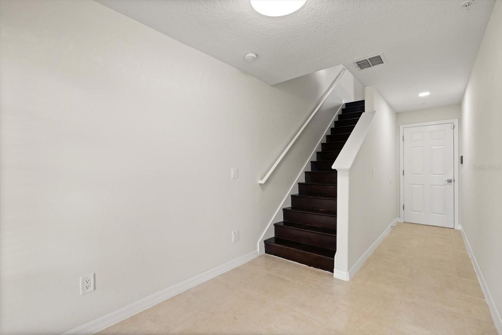 Image 3 of 37 For 1828 Grand Rue Drive