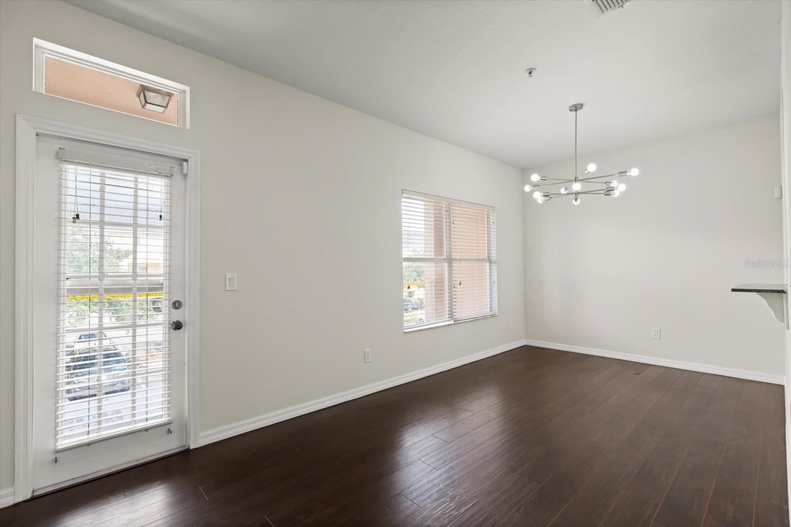 Image 9 of 37 For 1828 Grand Rue Drive