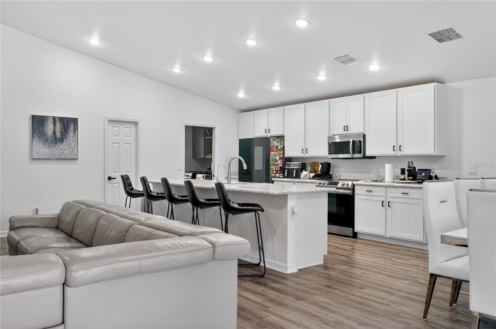 Image 15 of 31 For 226 Polermo Avenue