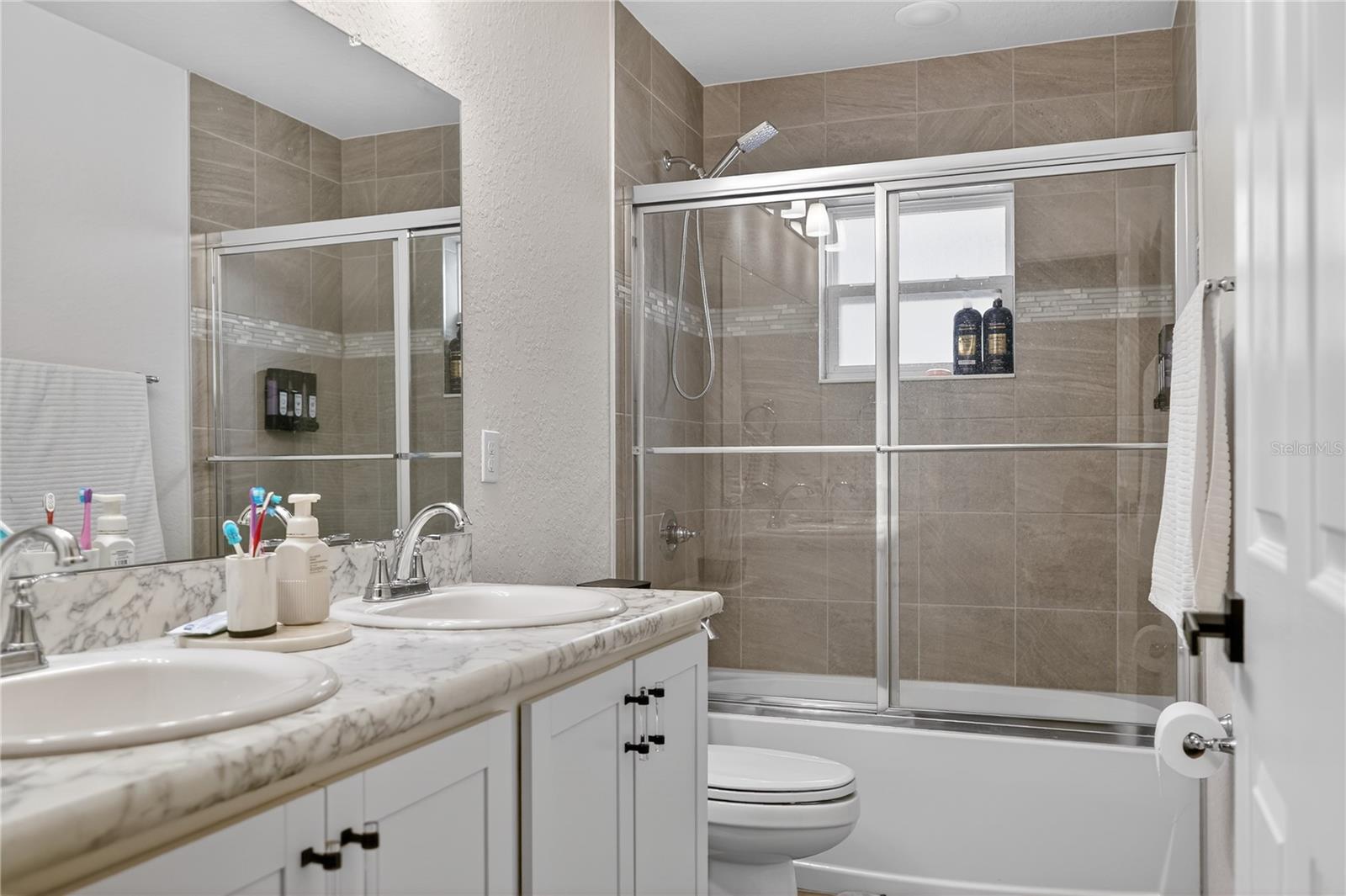 Image 8 of 31 For 226 Polermo Avenue