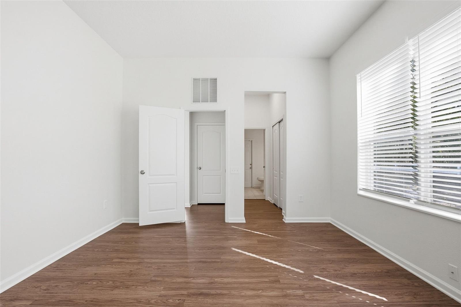 Image 17 of 39 For 5110 Rushbrook Road