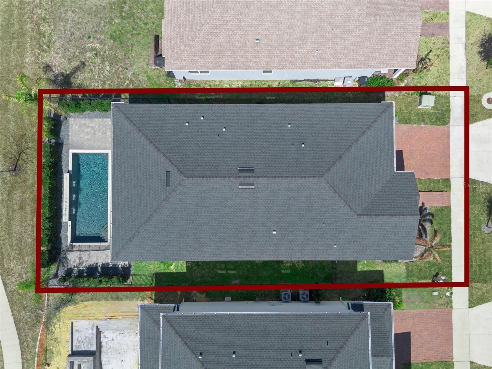 Listing photo id 41 for 2682 Park Ridge Street