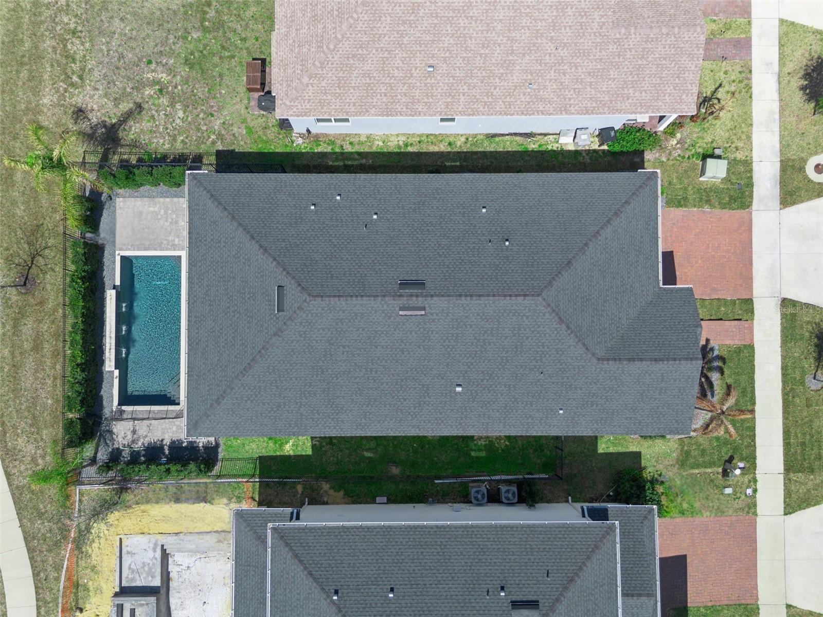 Listing photo id 42 for 2682 Park Ridge Street