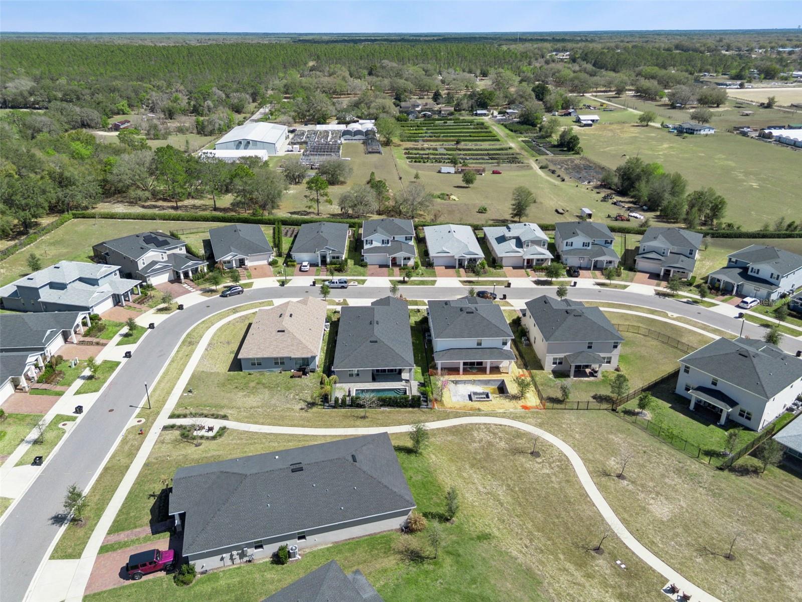 Listing photo id 47 for 2682 Park Ridge Street