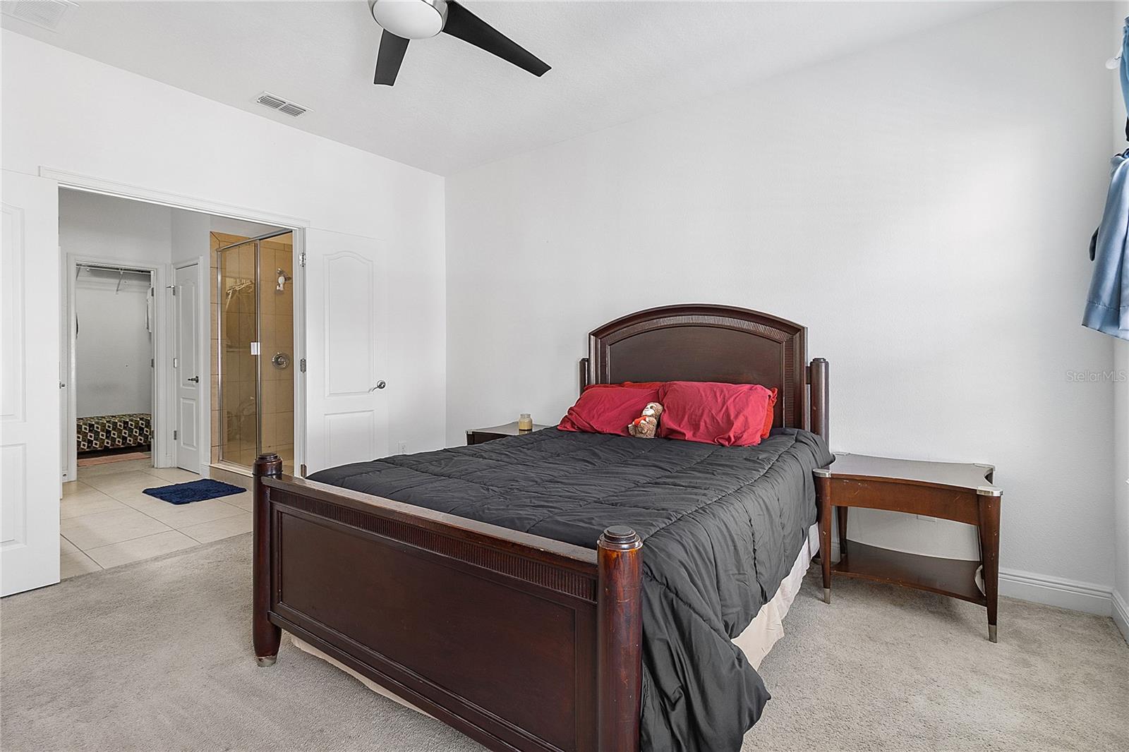 Image 15 of 22 For 940 Lobelia Drive