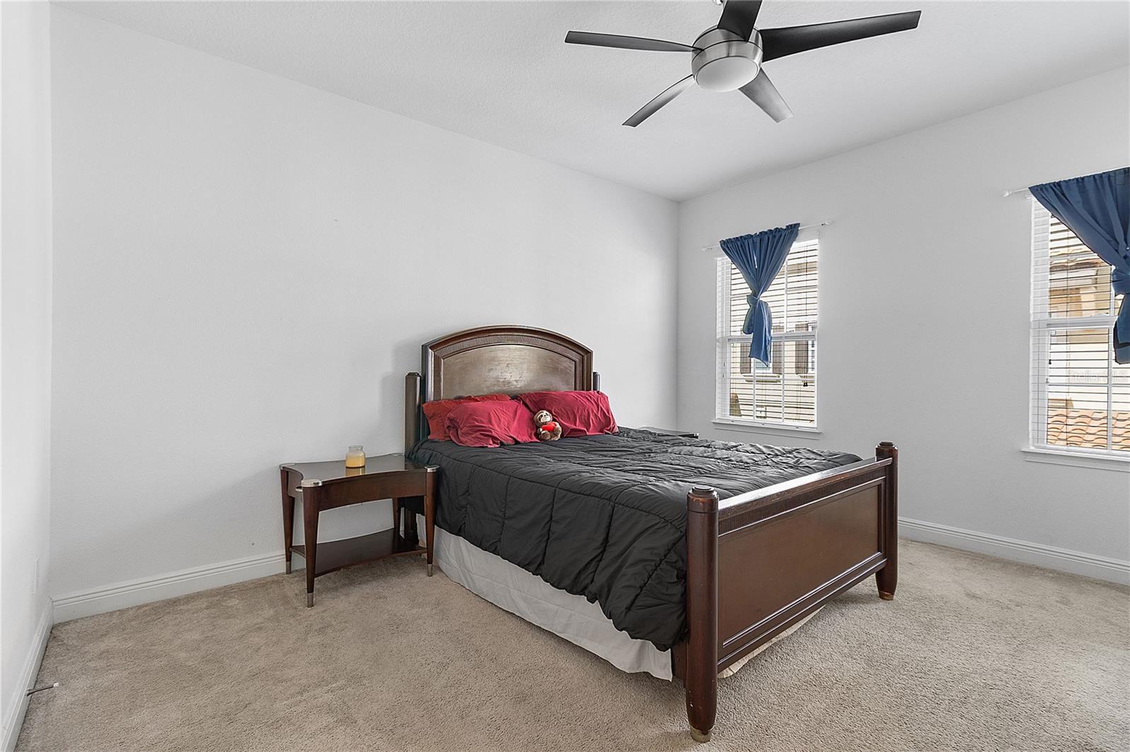 Image 20 of 22 For 940 Lobelia Drive