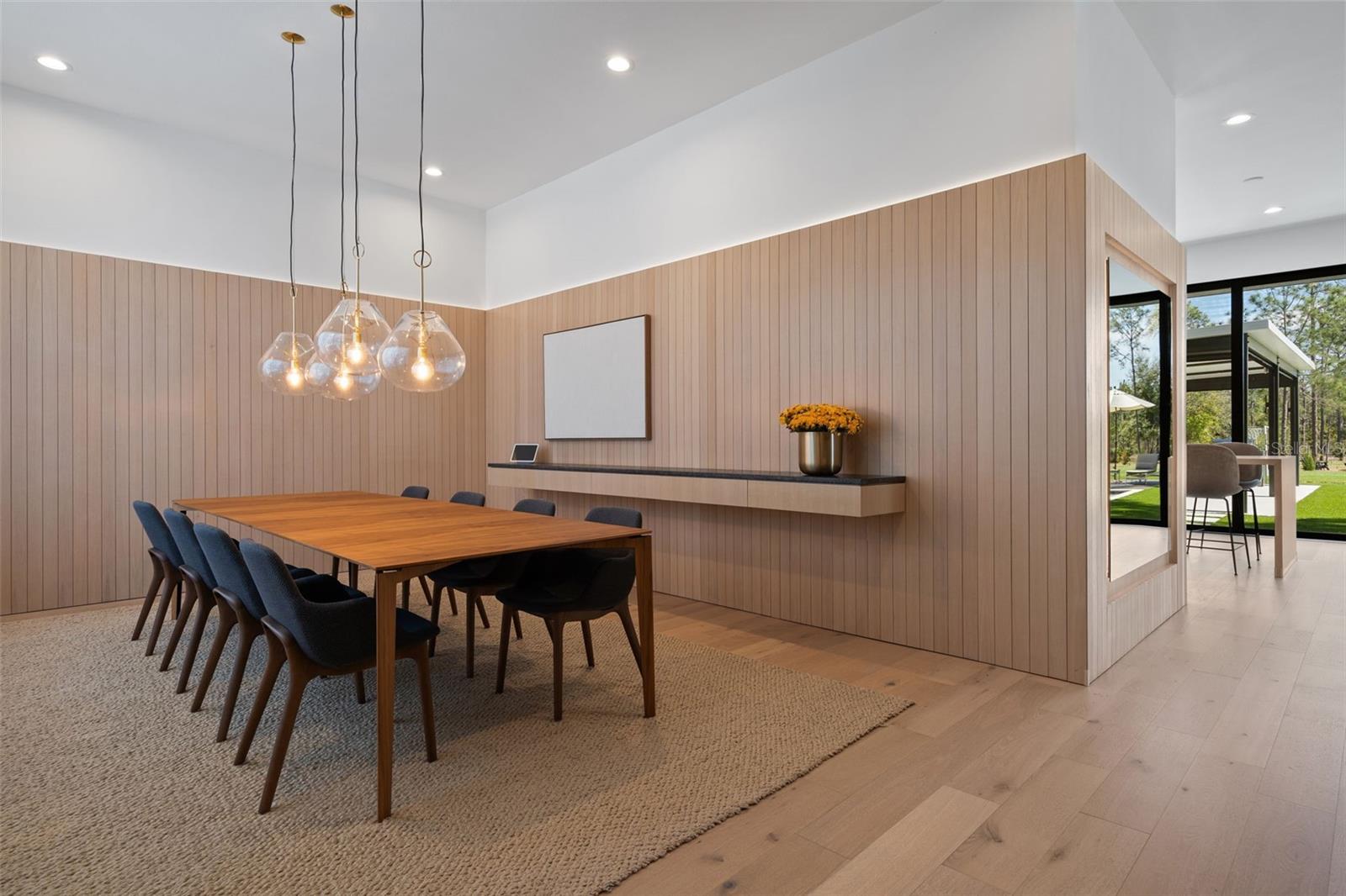 Image 13 of 71 For 16832 Vinci Way