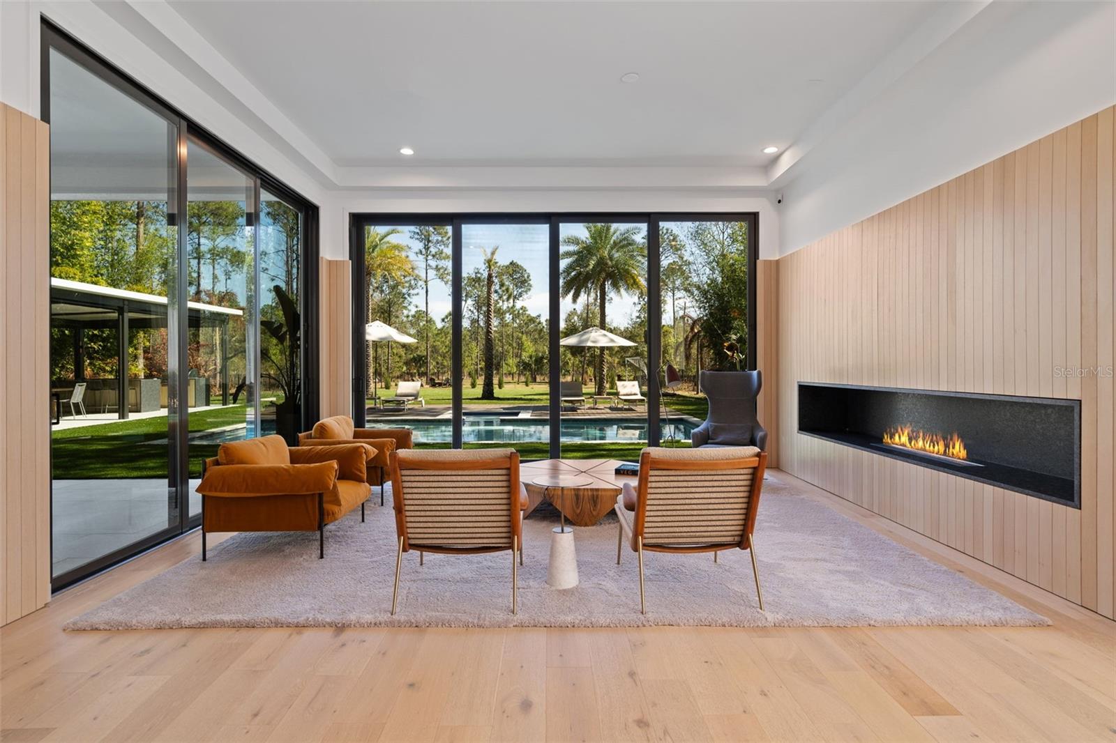 Image 18 of 71 For 16832 Vinci Way