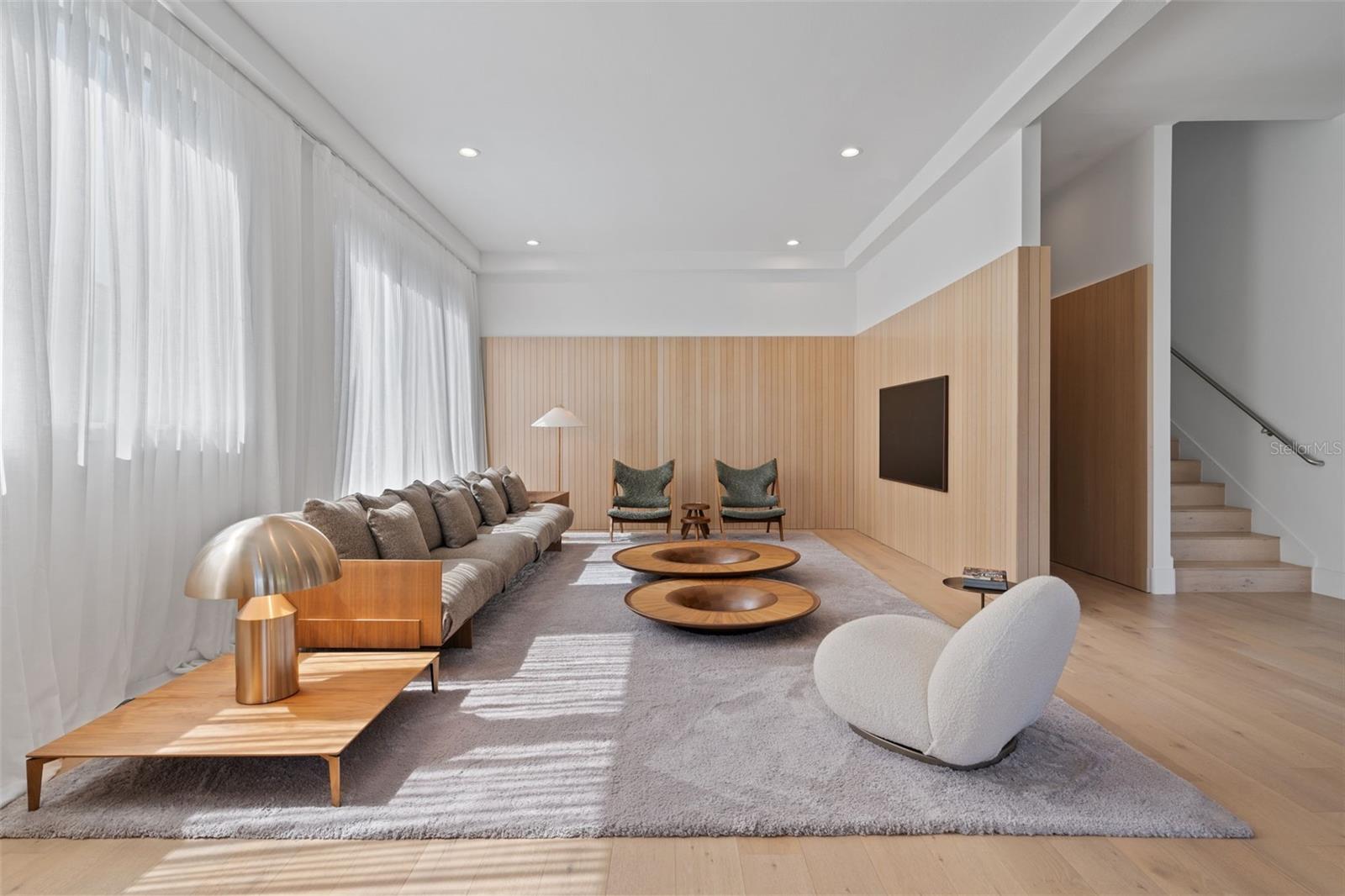 Image 21 of 71 For 16832 Vinci Way