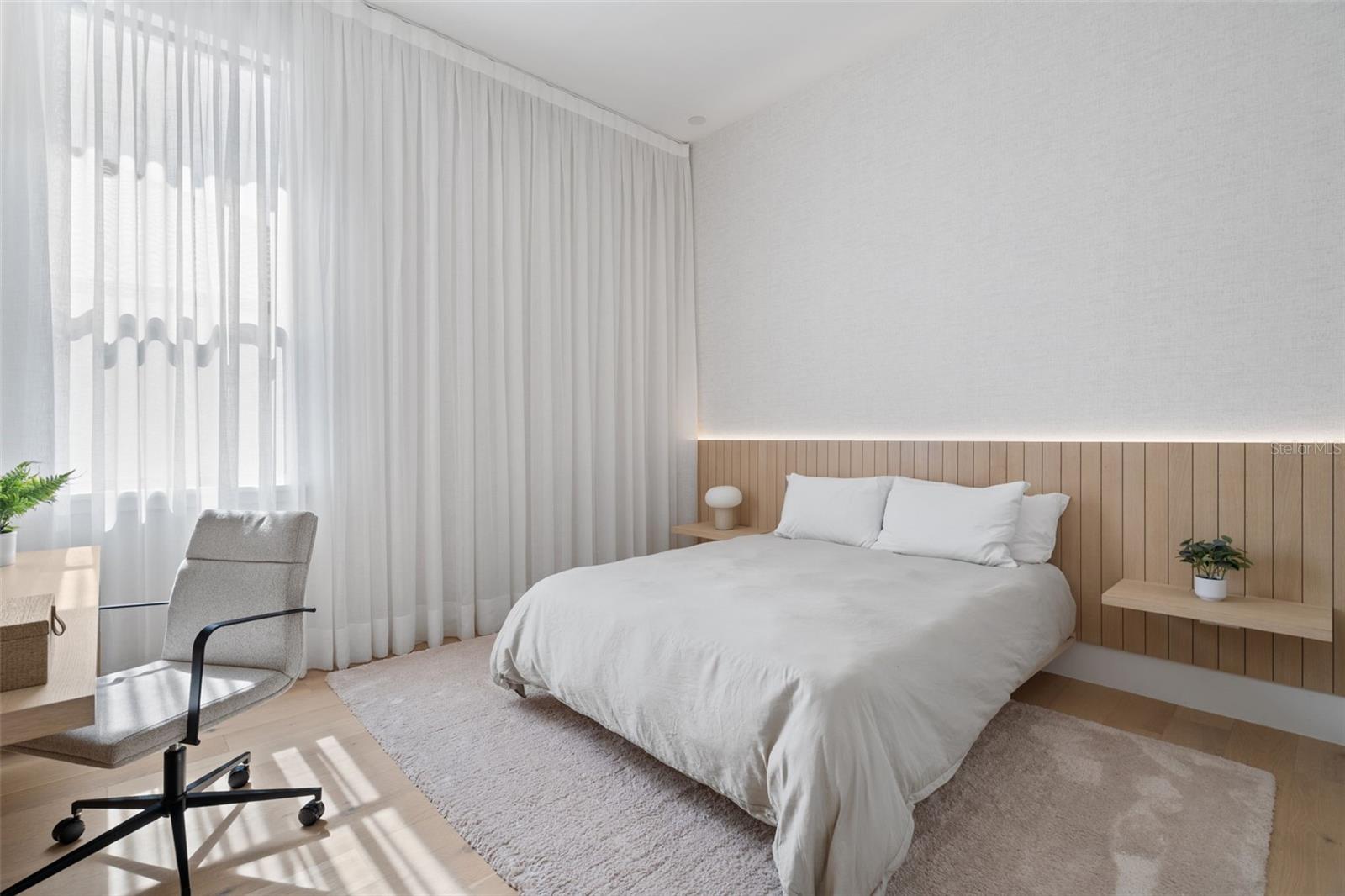 Image 48 of 71 For 16832 Vinci Way