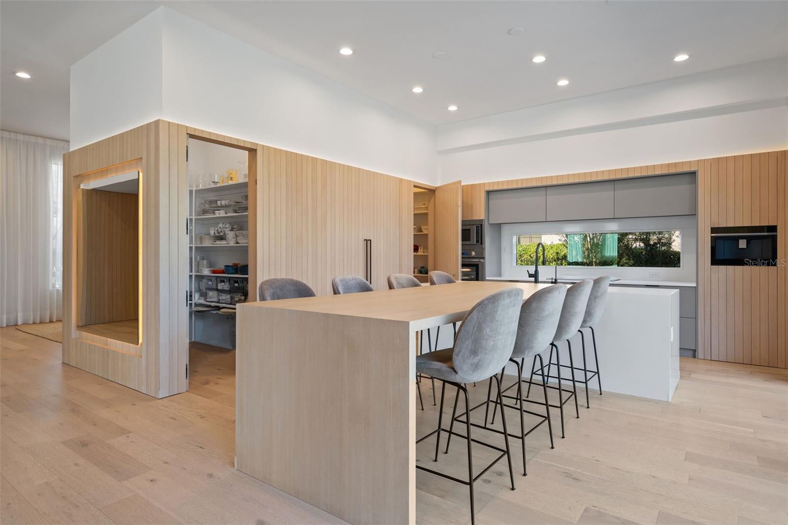 Image 9 of 71 For 16832 Vinci Way