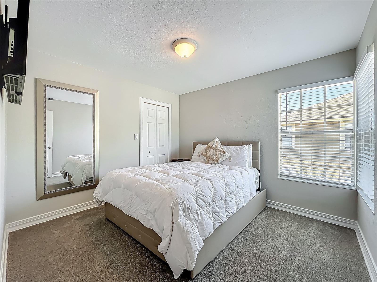 Image 34 of 47 For 119 Killington Way