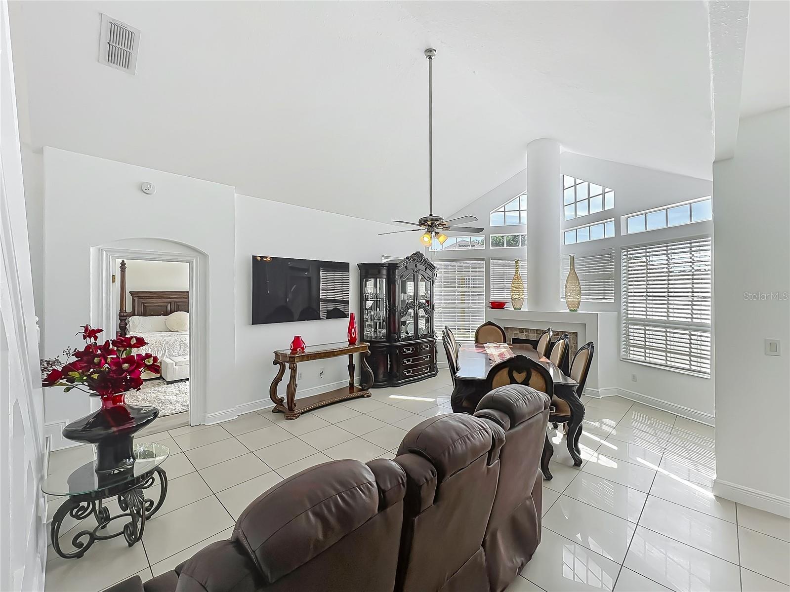 Image 9 of 47 For 119 Killington Way