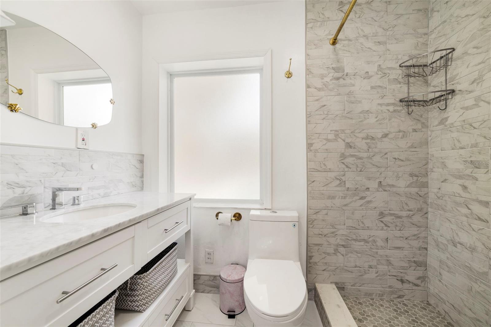 Image 33 of 52 For 515 Florida Street