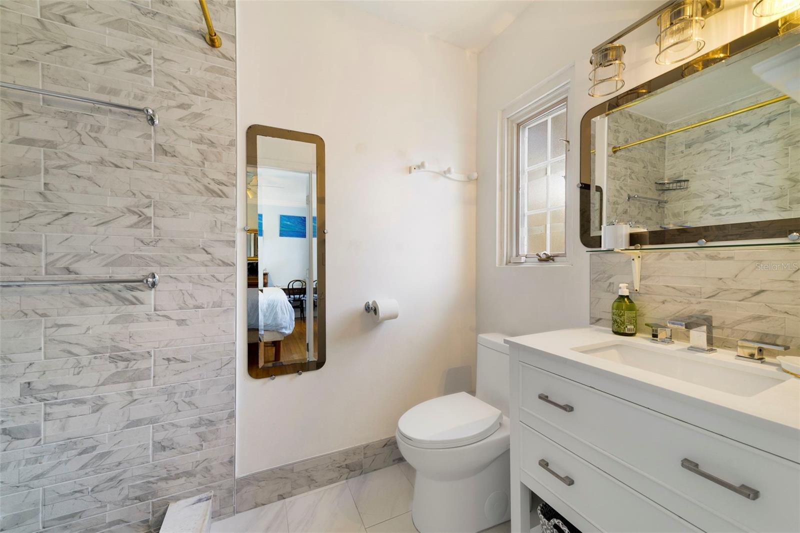 Image 38 of 52 For 515 Florida Street