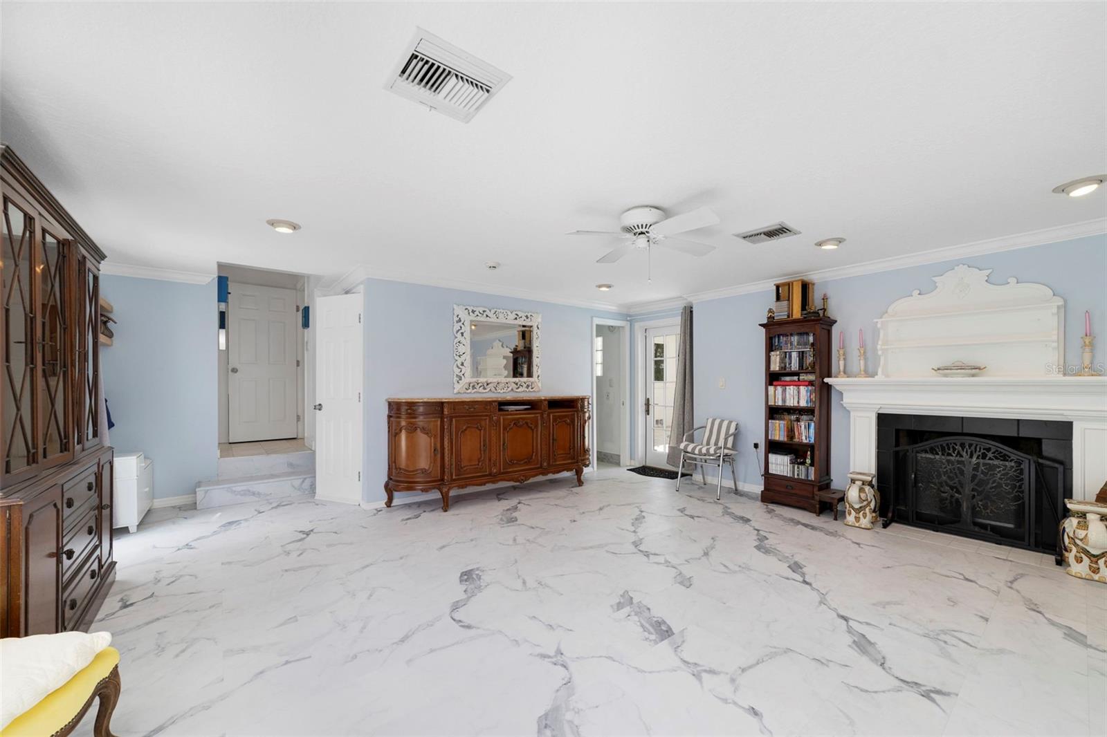 Image 43 of 52 For 515 Florida Street