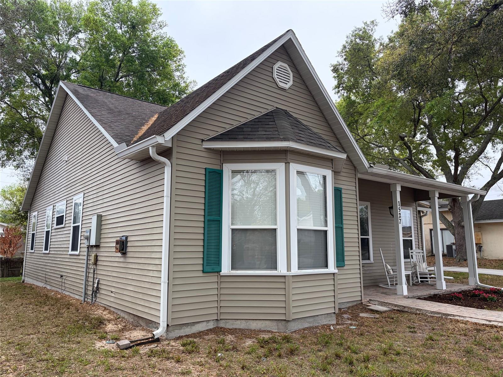 Image 2 of 52 For 1527 Dess Drive