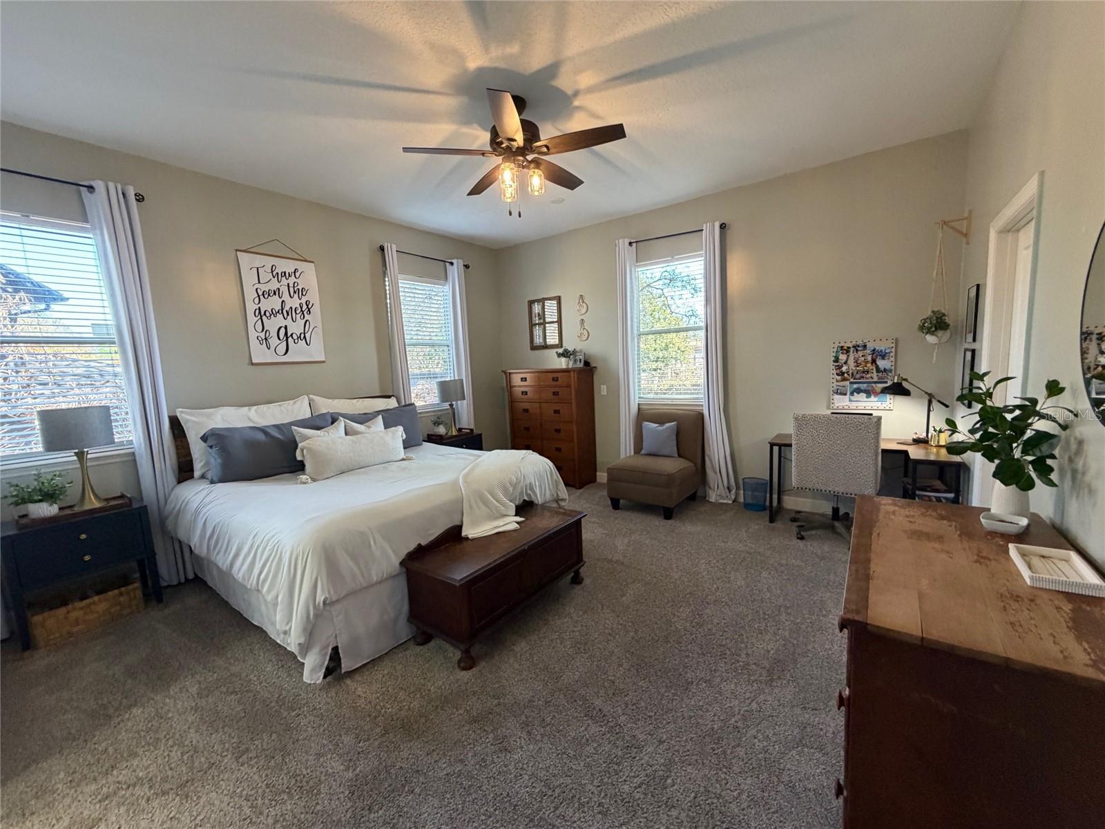 Image 37 of 52 For 1527 Dess Drive