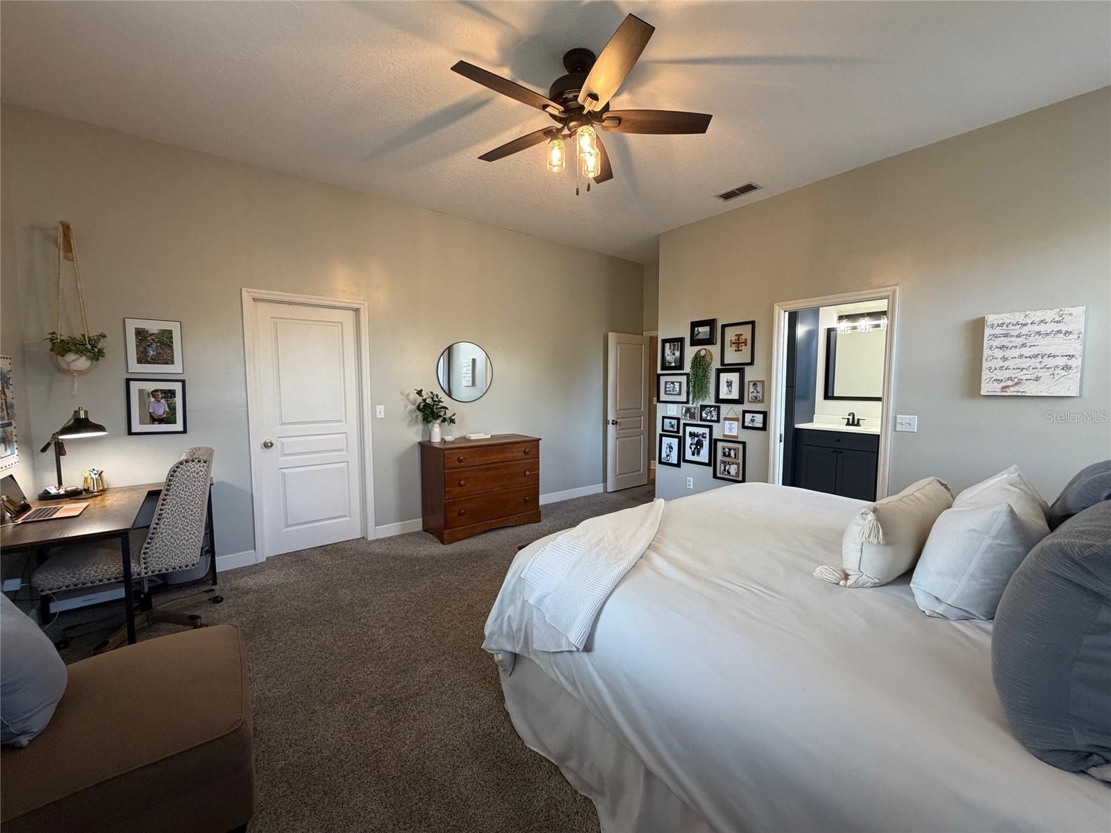 Image 39 of 52 For 1527 Dess Drive