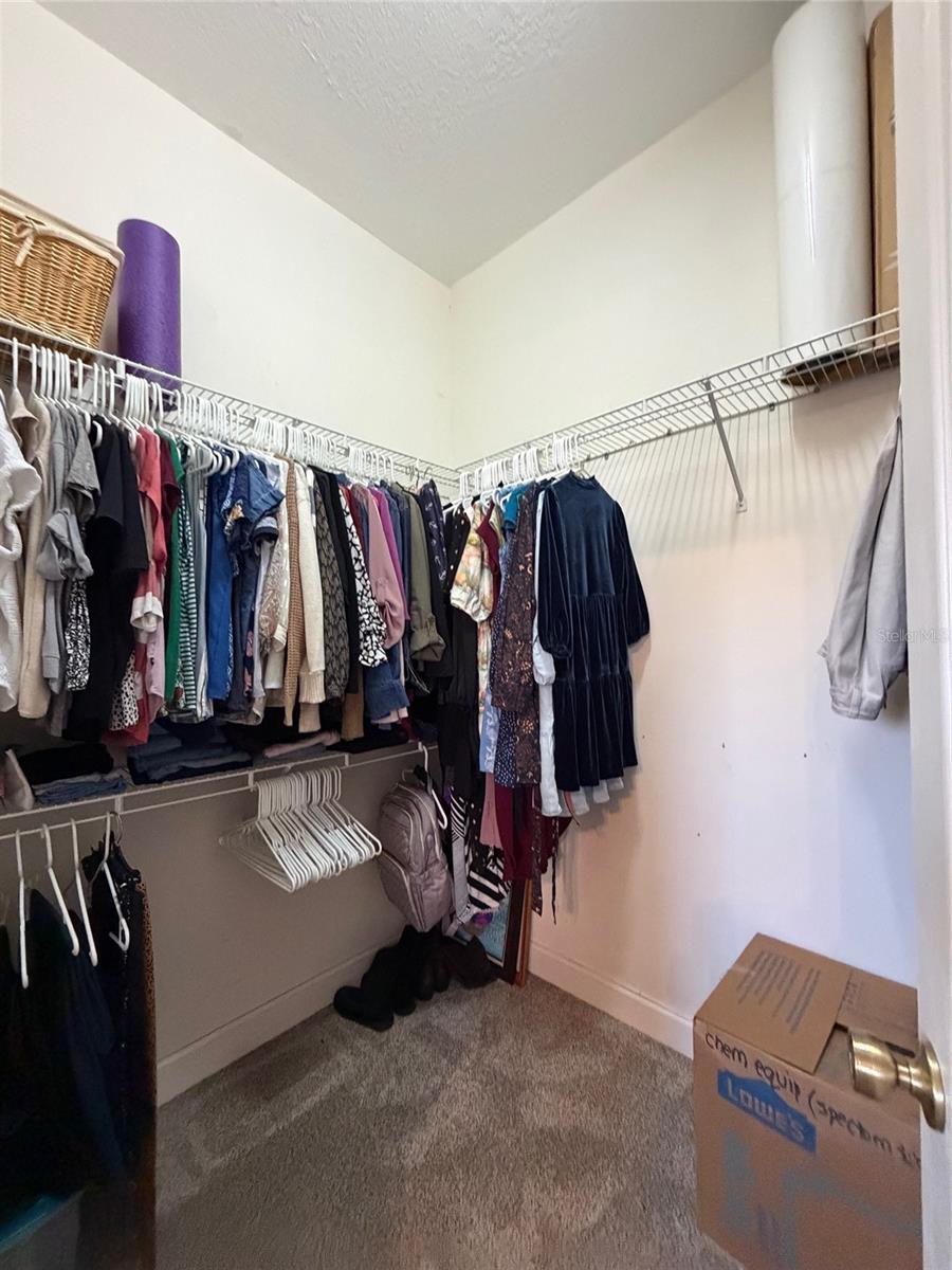 Image 40 of 52 For 1527 Dess Drive