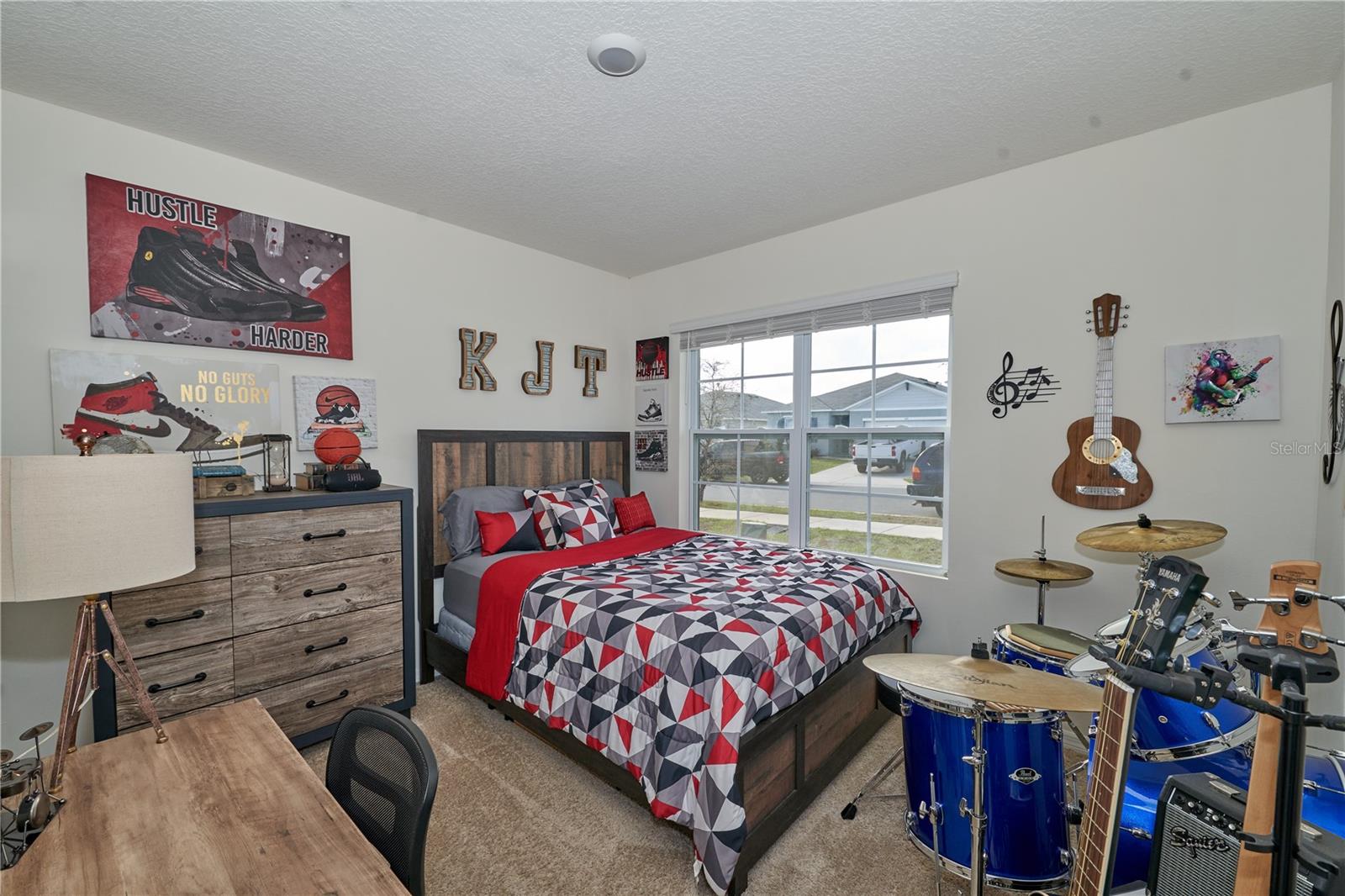 Image 25 of 55 For 576 Boardwalk Avenue