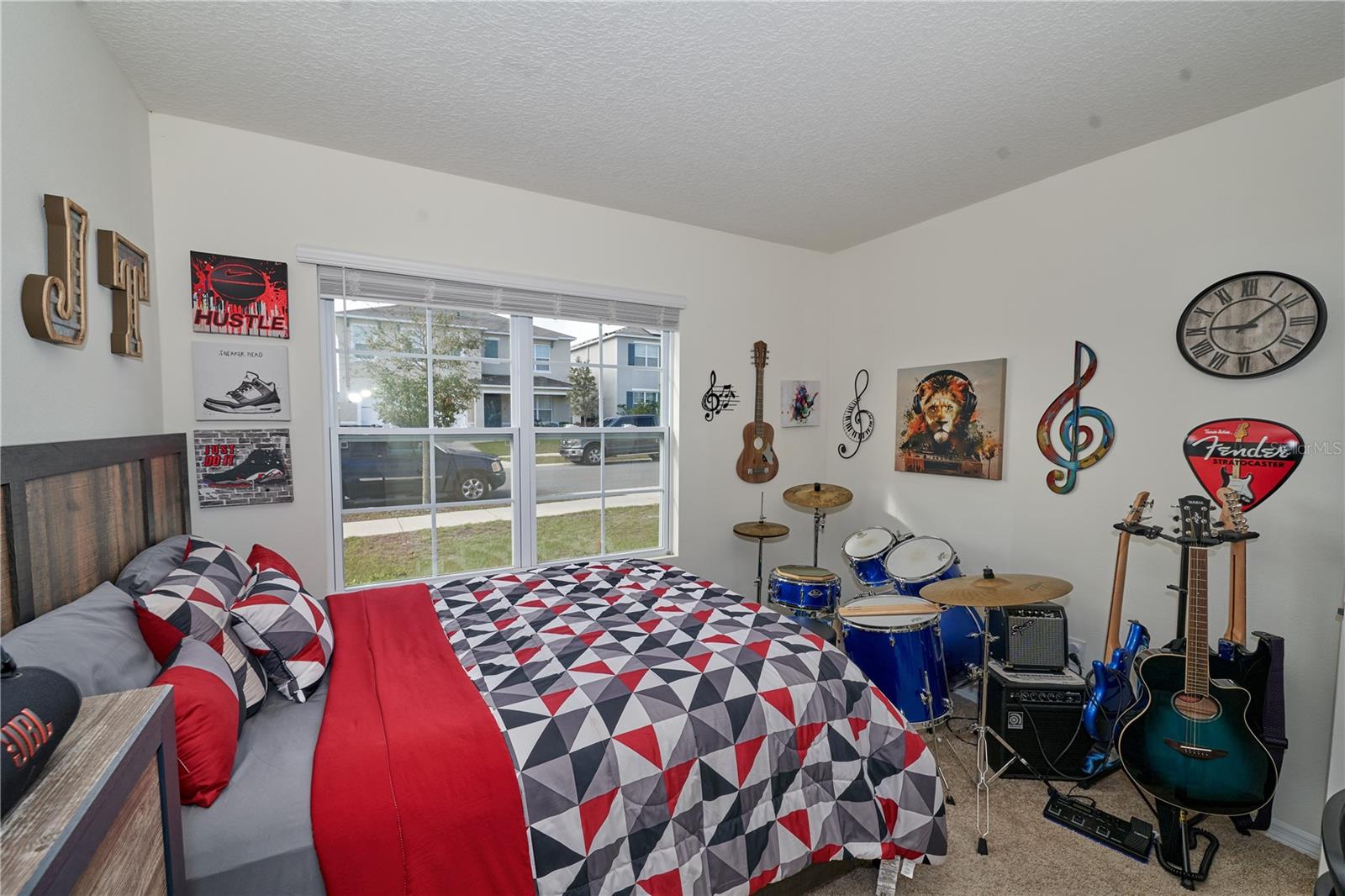 Image 26 of 55 For 576 Boardwalk Avenue