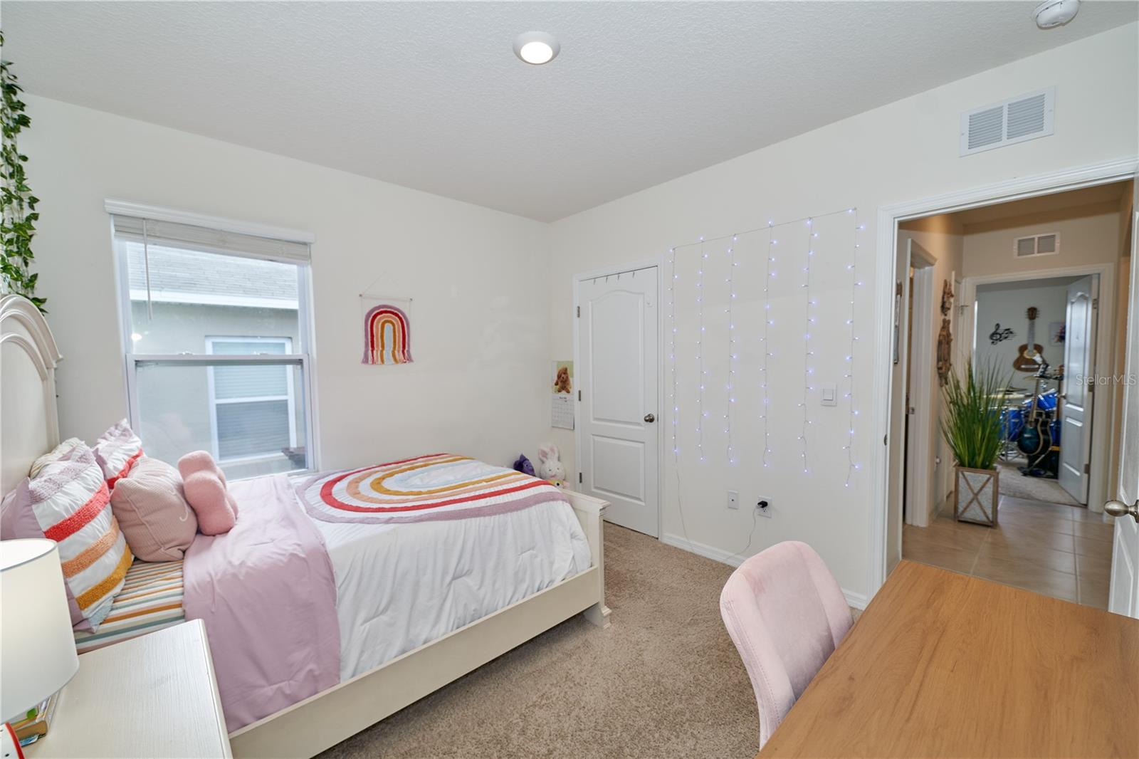 Image 30 of 55 For 576 Boardwalk Avenue