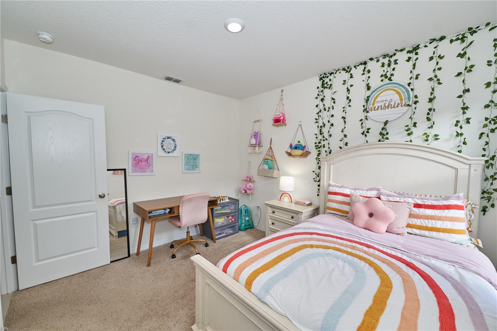 Image 31 of 55 For 576 Boardwalk Avenue