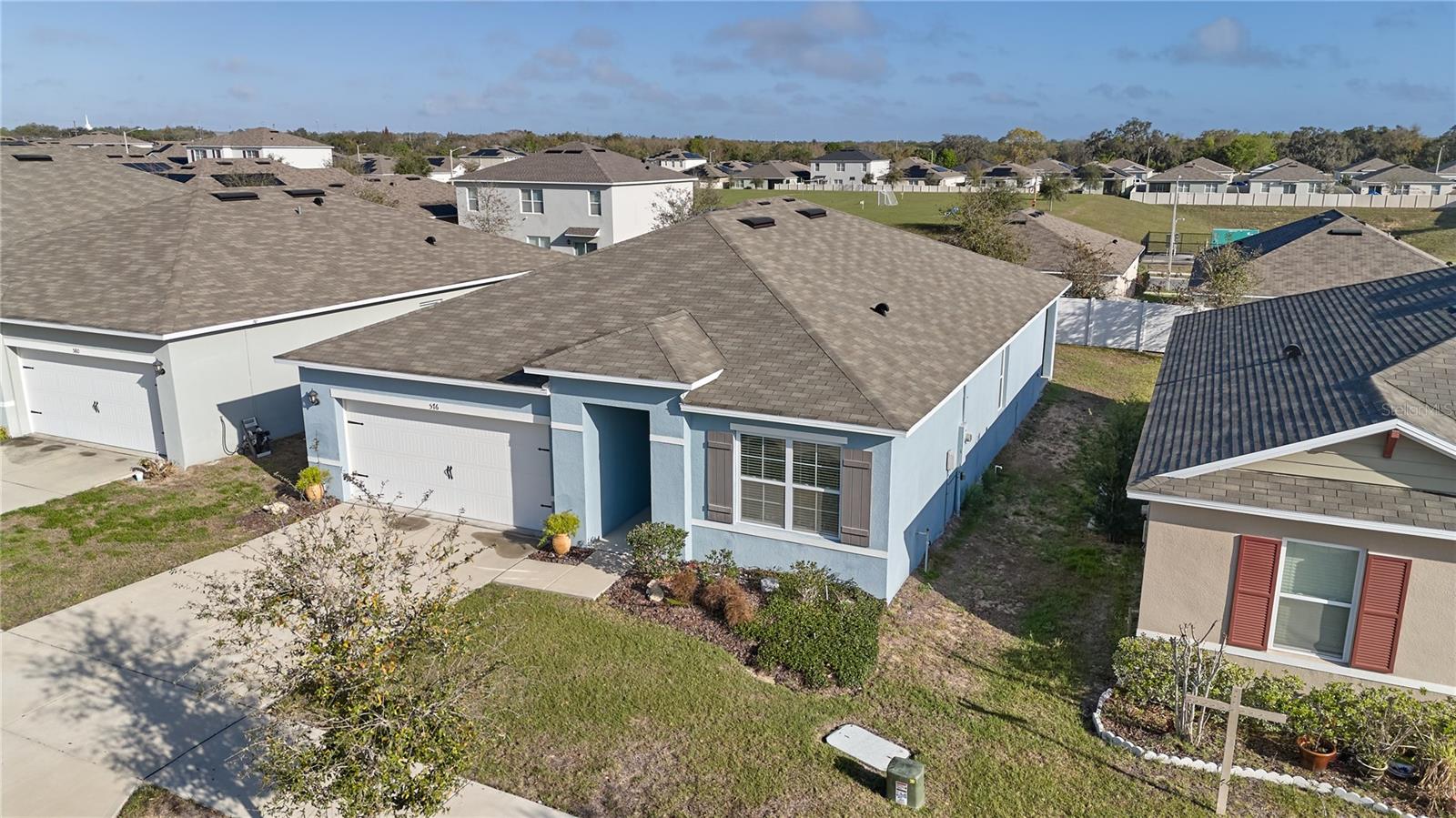 Image 4 of 55 For 576 Boardwalk Avenue