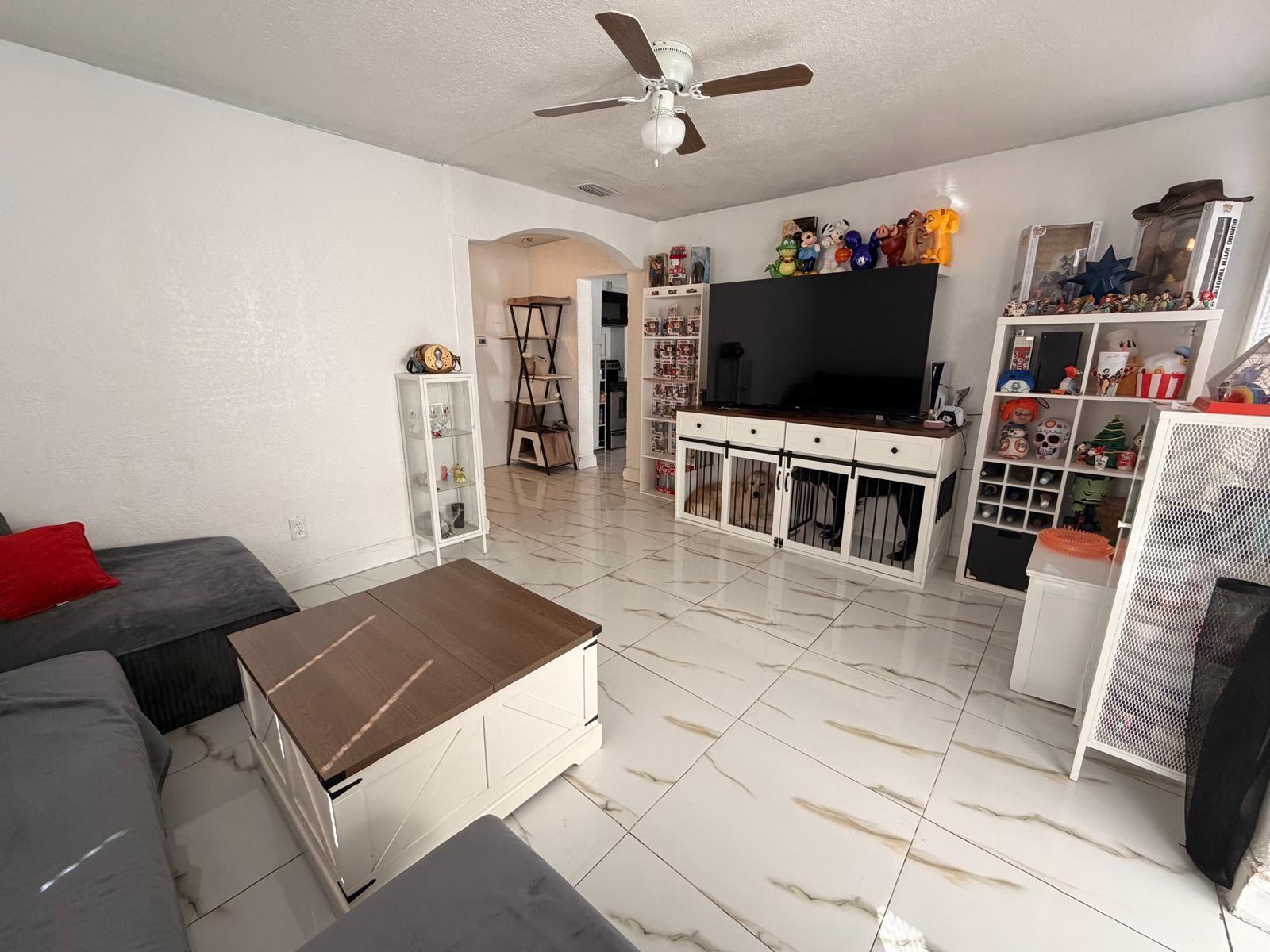 Image 7 of 27 For 1039 25th Street A