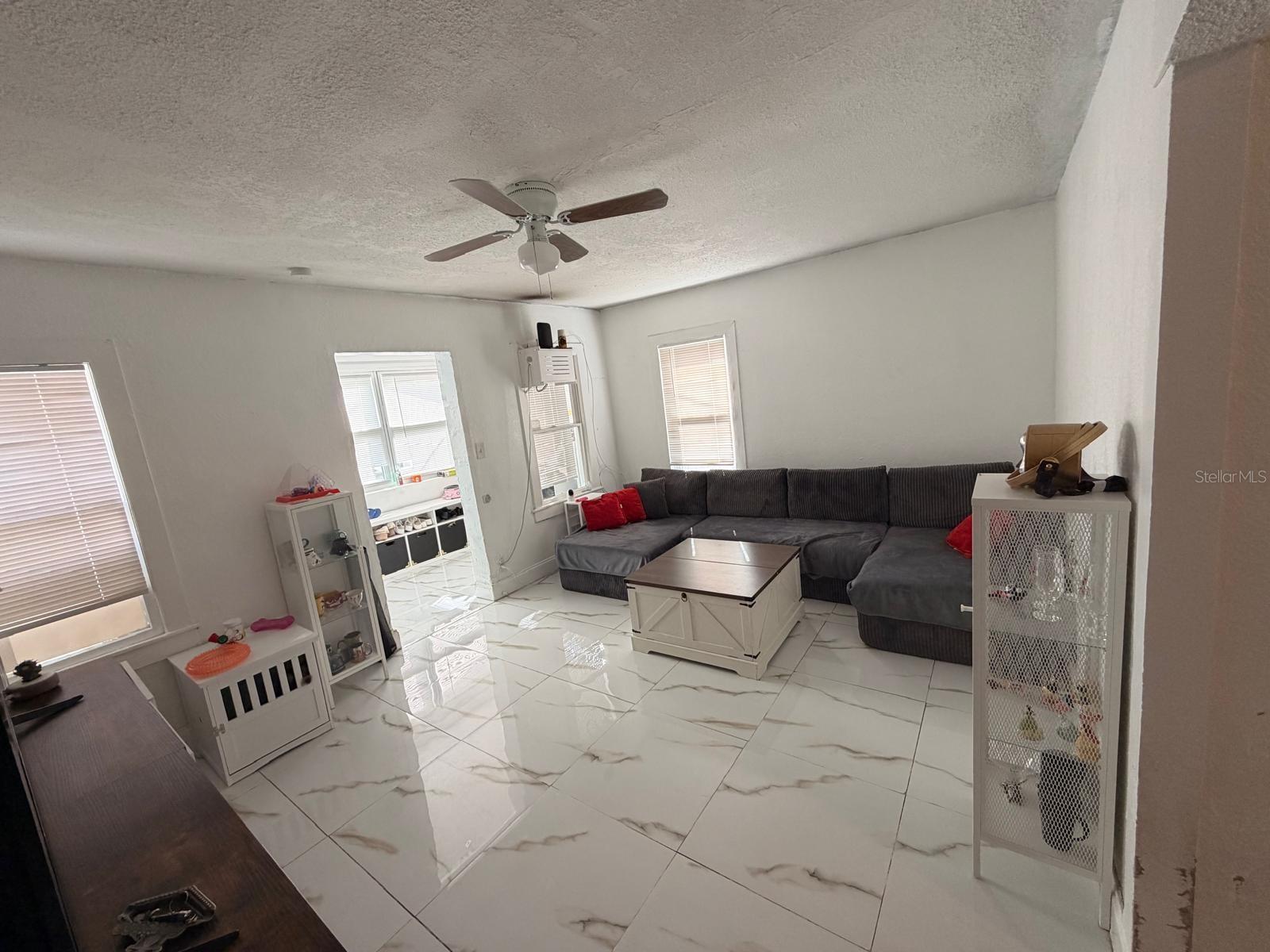 Image 8 of 27 For 1039 25th Street A