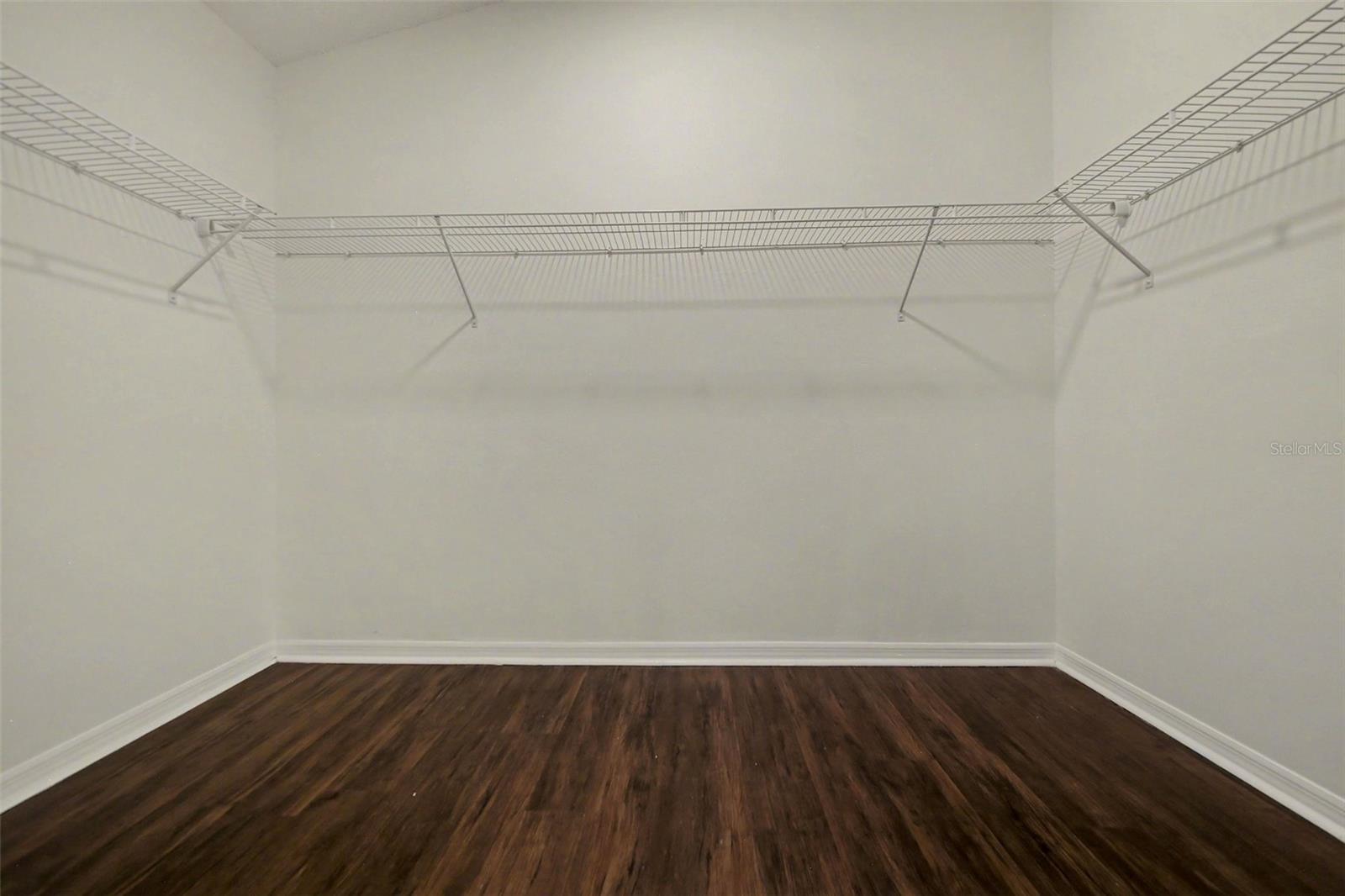 Image 9 of 15 For 1054 Royal Oaks Drive